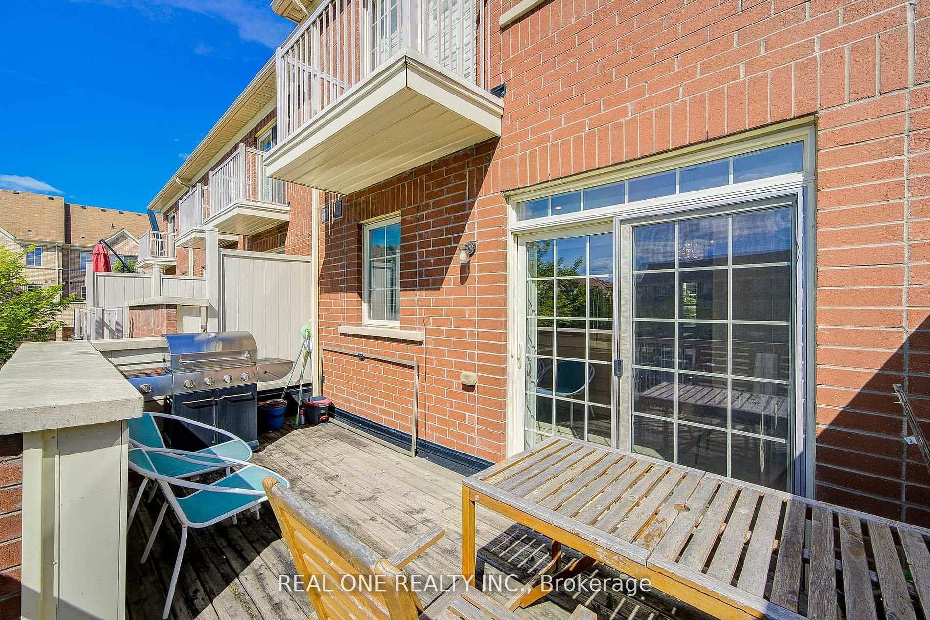 Photo 29 of Unit Upper, 9 Ruskov Lane, Markham, Cathedraltown — HOMEH
