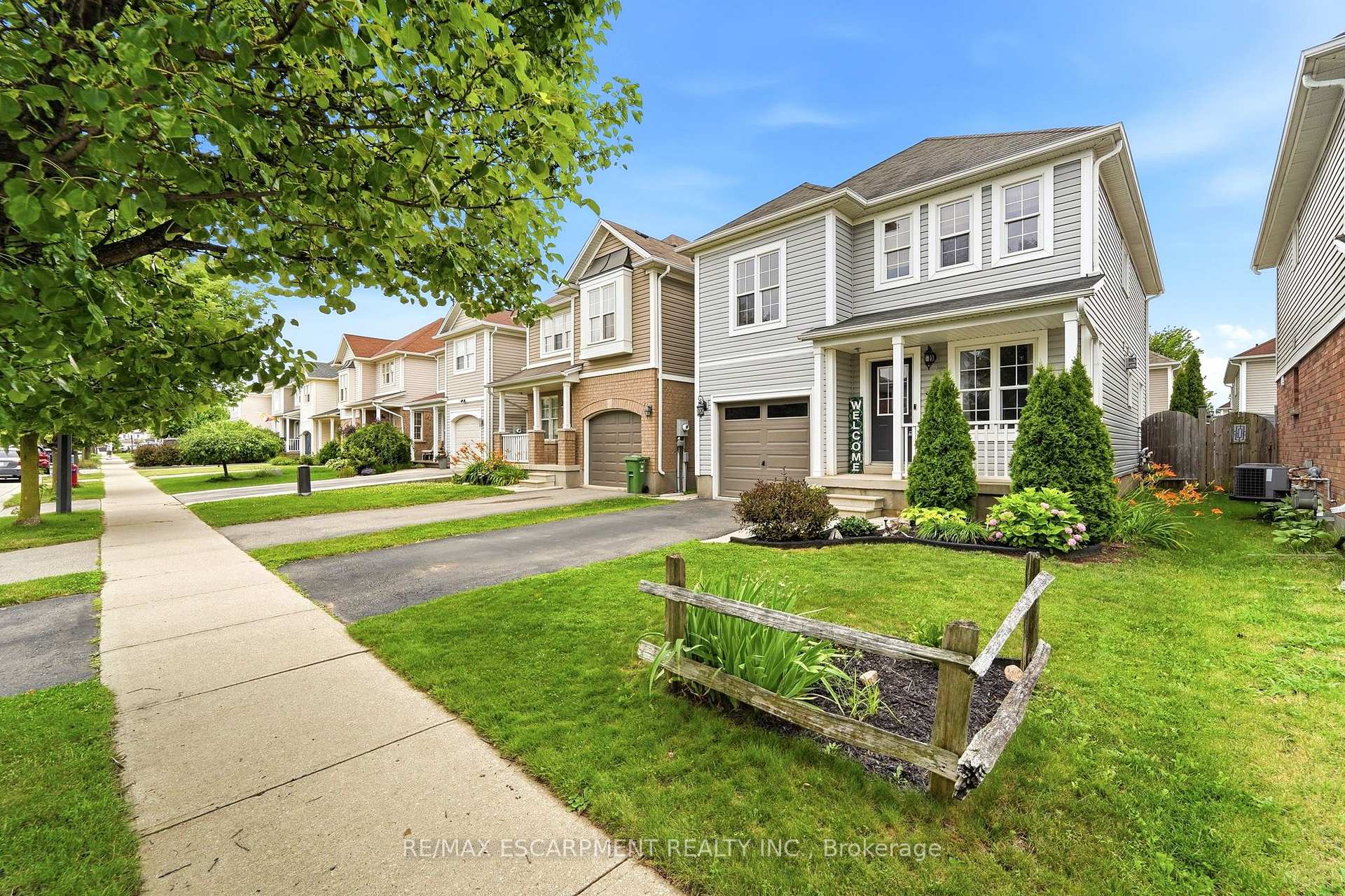 Photo 3 of 79 Cleghorn Drive, Hamilton, Binbrook — HOMEH