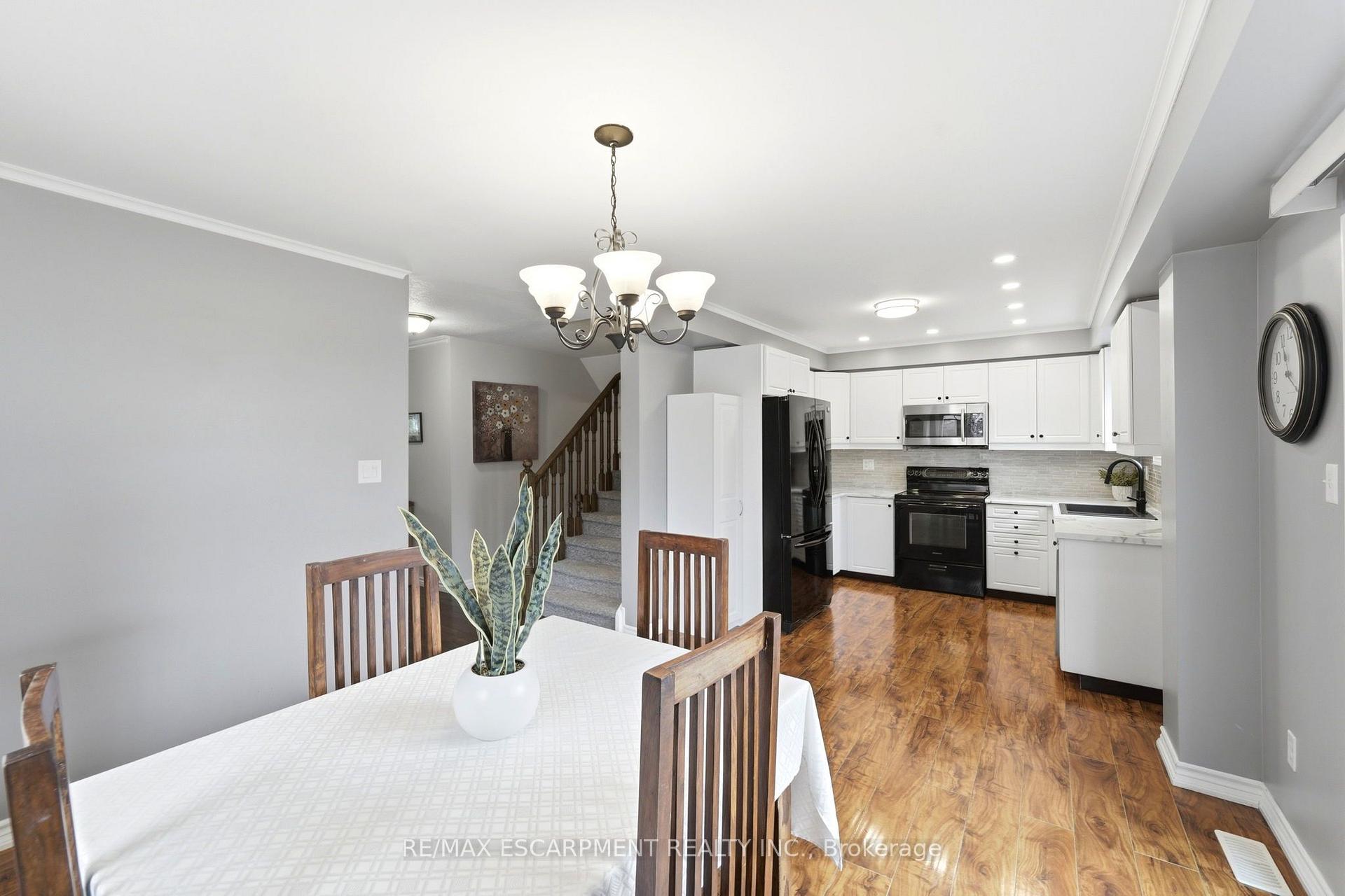 Photo 16 of 79 Cleghorn Drive, Hamilton, Binbrook — HOMEH