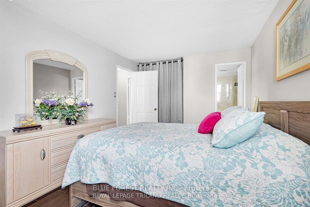 Photo 19 of Unit 1006, 363 Colborne Street, London, East K — HOMEH