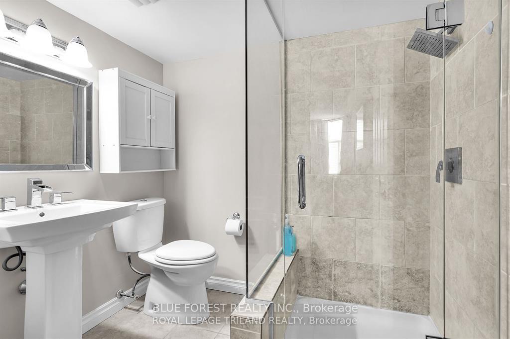 Photo 20 of Unit 1006, 363 Colborne Street, London, East K — HOMEH