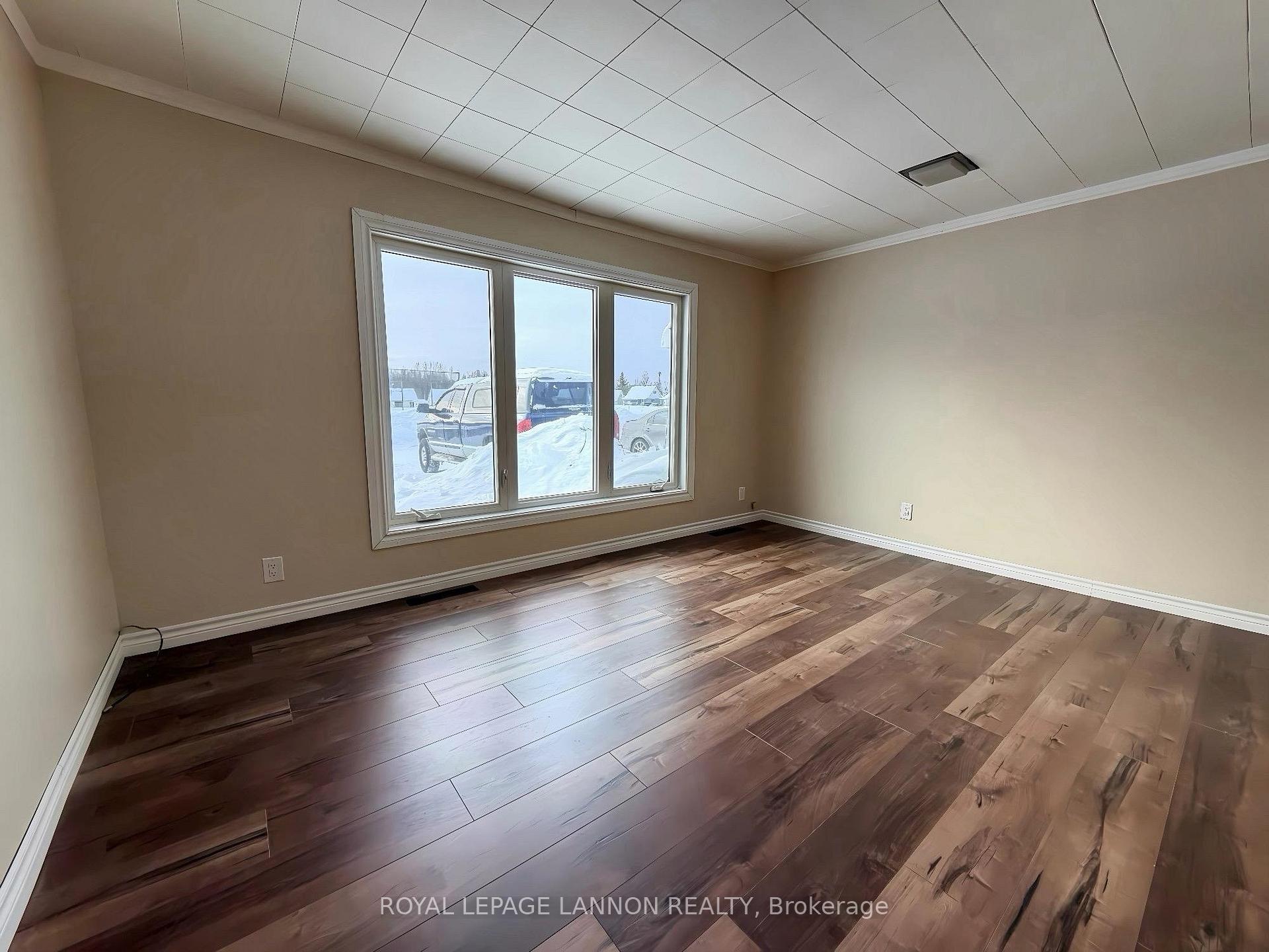 Photo 5 of 330 Ball Park Crescent, Greenstone, Geraldton — HOMEH
