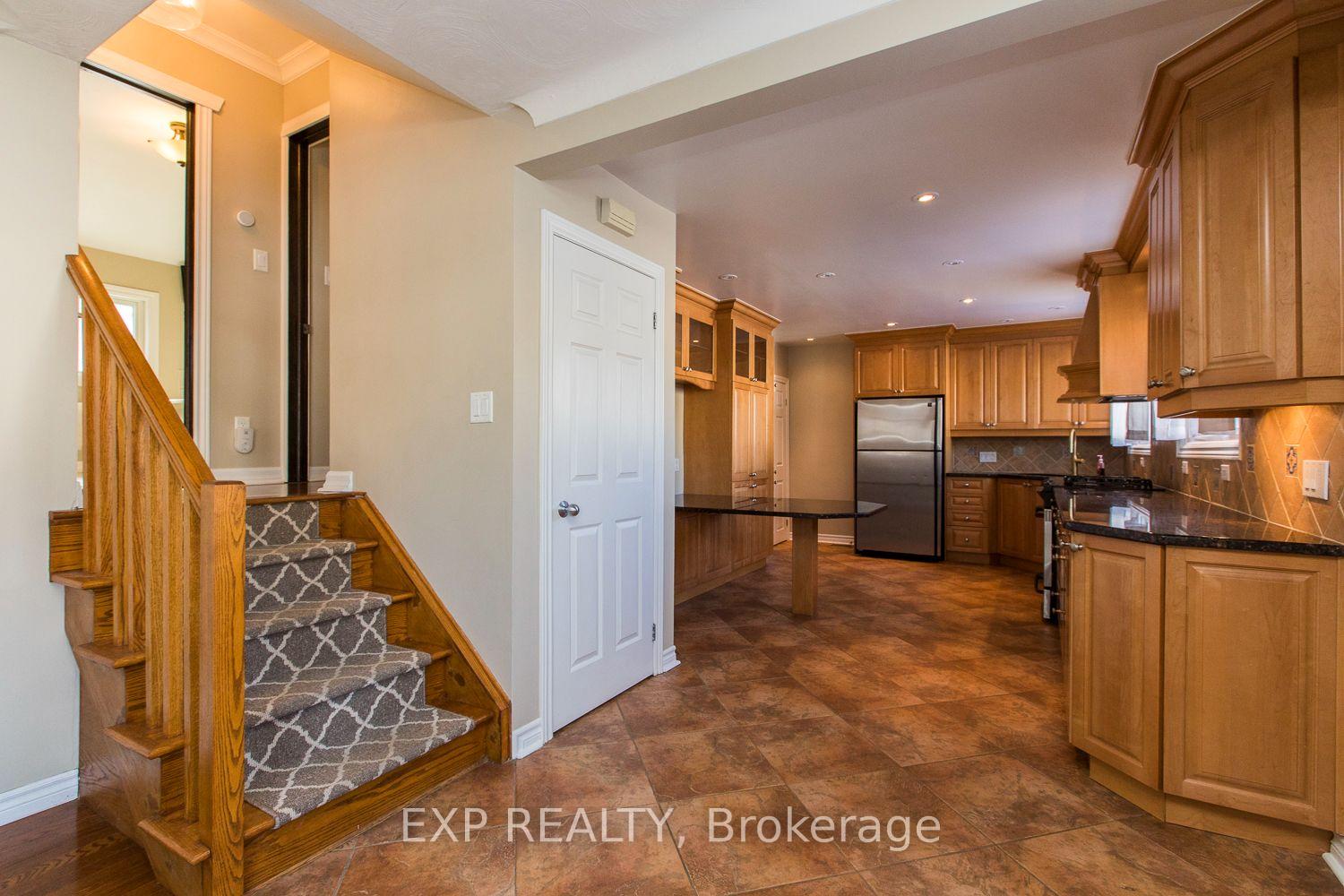 Photo 7 of 28 Appleford Street, Ottawa, Cardinal Heights — HOMEH