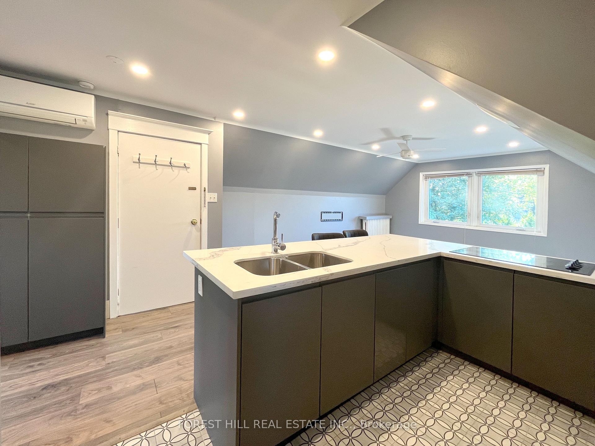 Photo 6 of Unit 3rd, 303 Lonsdale Road, Toronto, Forest Hill South — HOMEH
