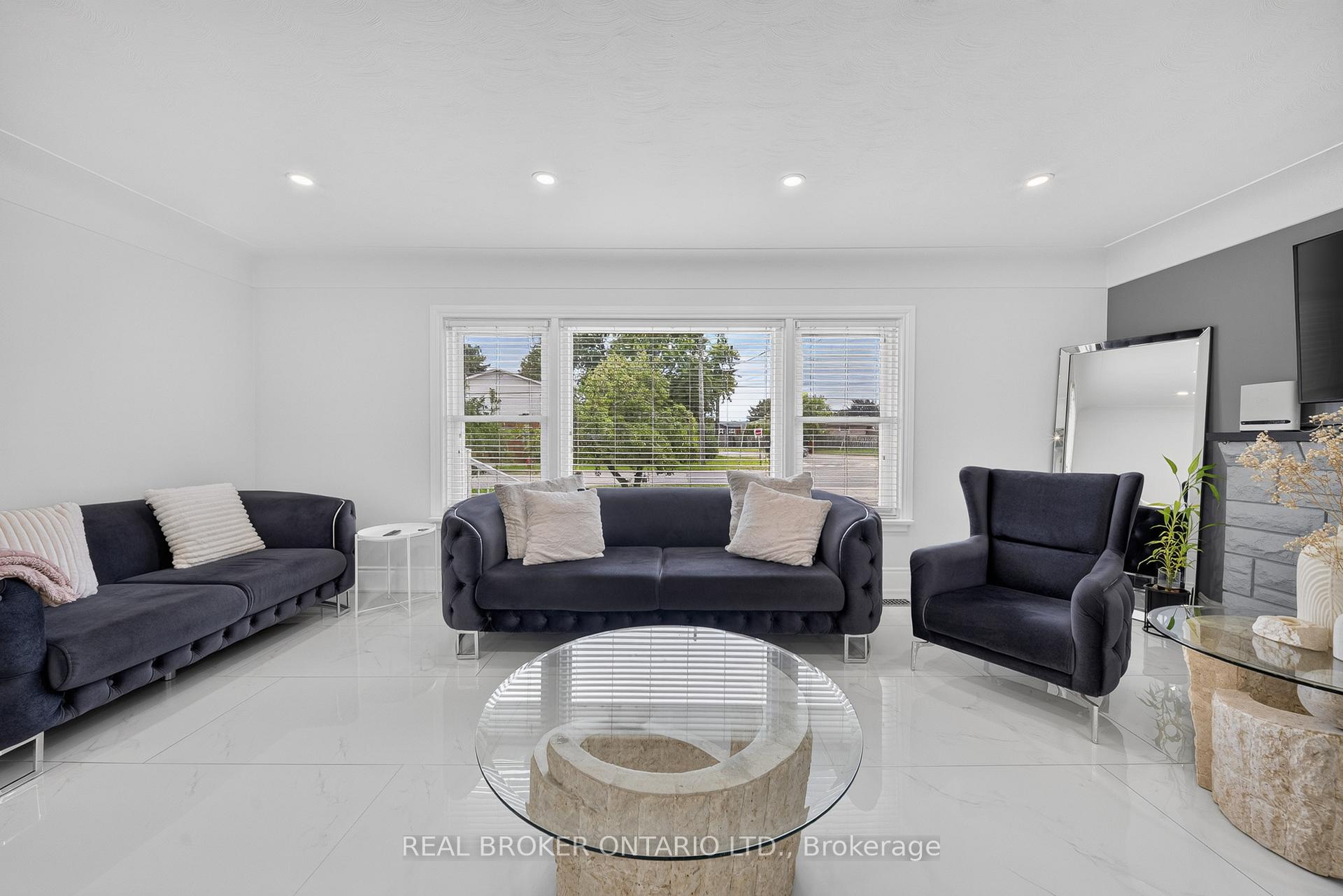 Photo 7 of 115 Green Road, Hamilton, Stoney Creek — HOMEH