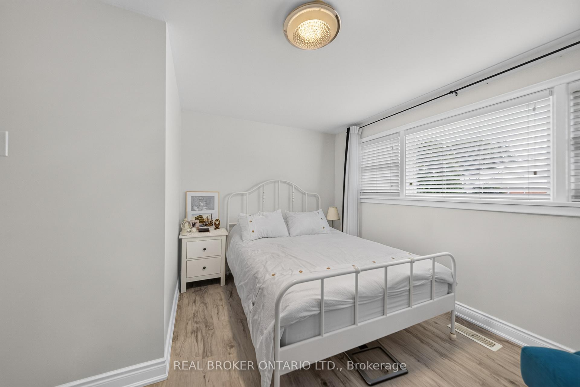 Photo 14 of 115 Green Road, Hamilton, Stoney Creek — HOMEH
