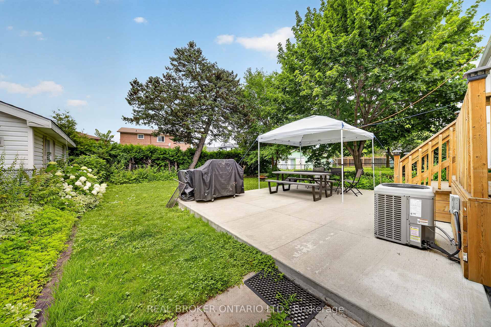Photo 39 of 115 Green Road, Hamilton, Stoney Creek — HOMEH