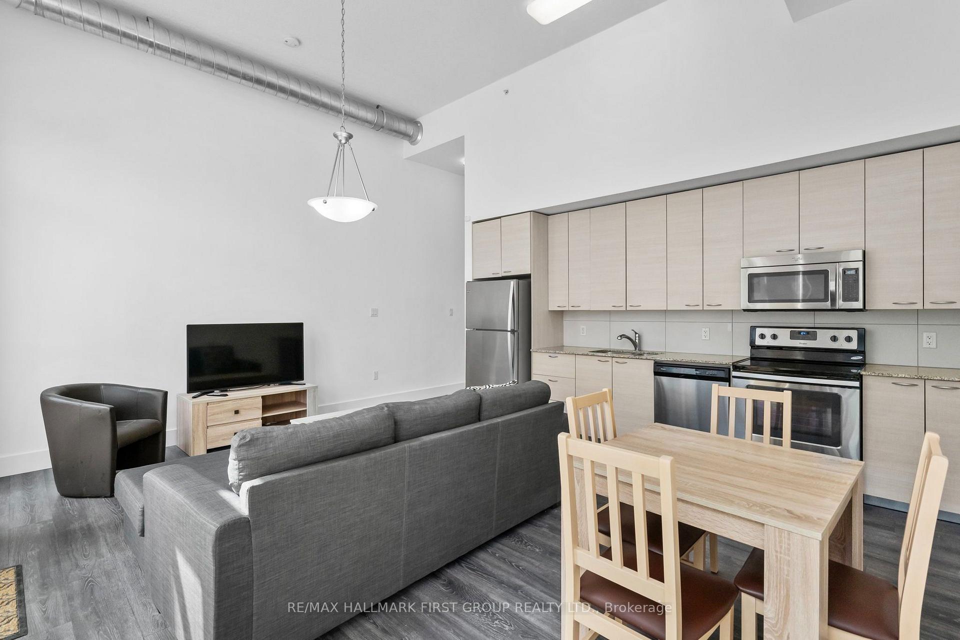 Photo 4 of Unit 5, 253 Albert Street, Waterloo, Beechwood/University — HOMEH