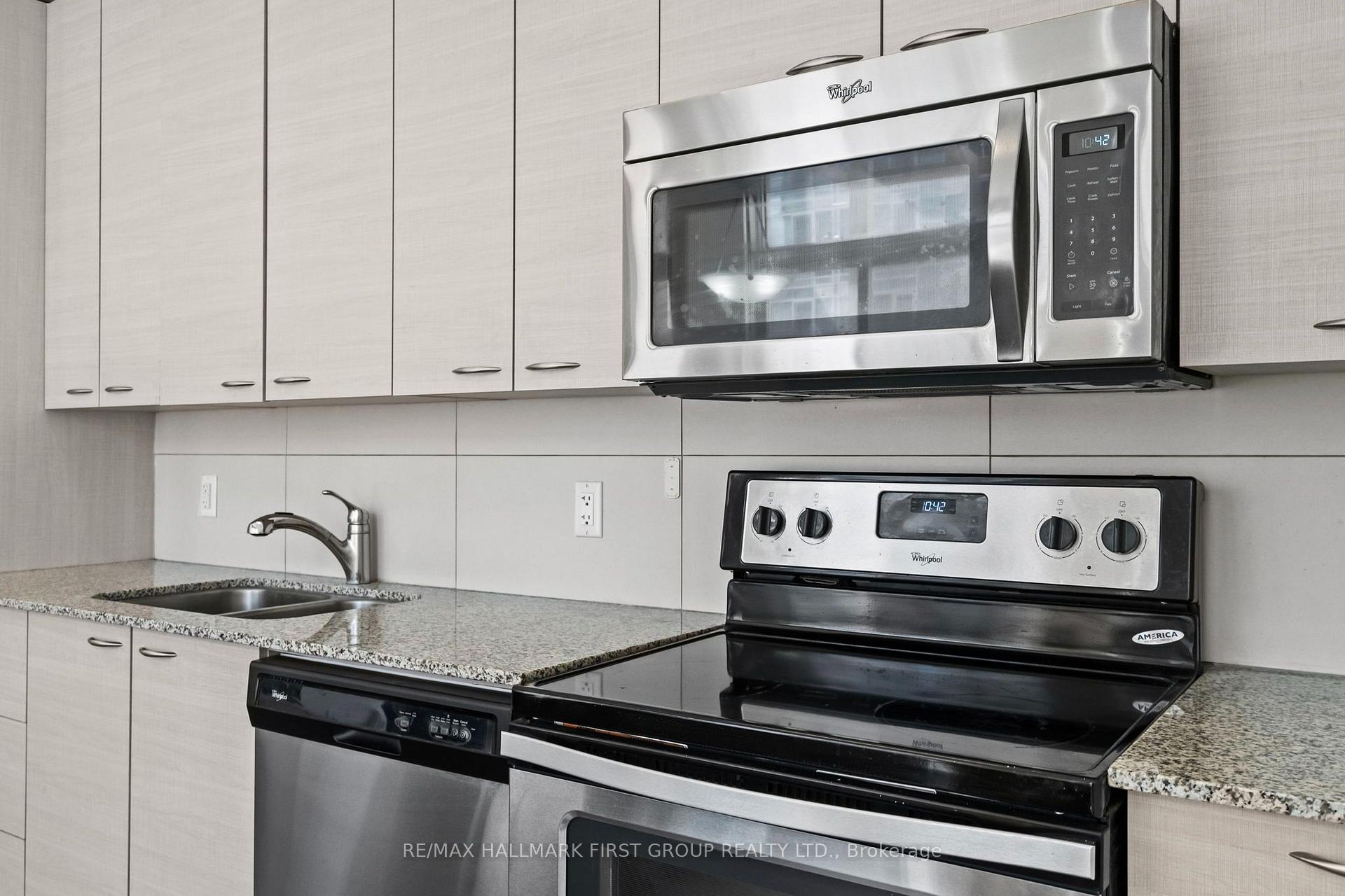 Photo 6 of Unit 5, 253 Albert Street, Waterloo, Beechwood/University — HOMEH