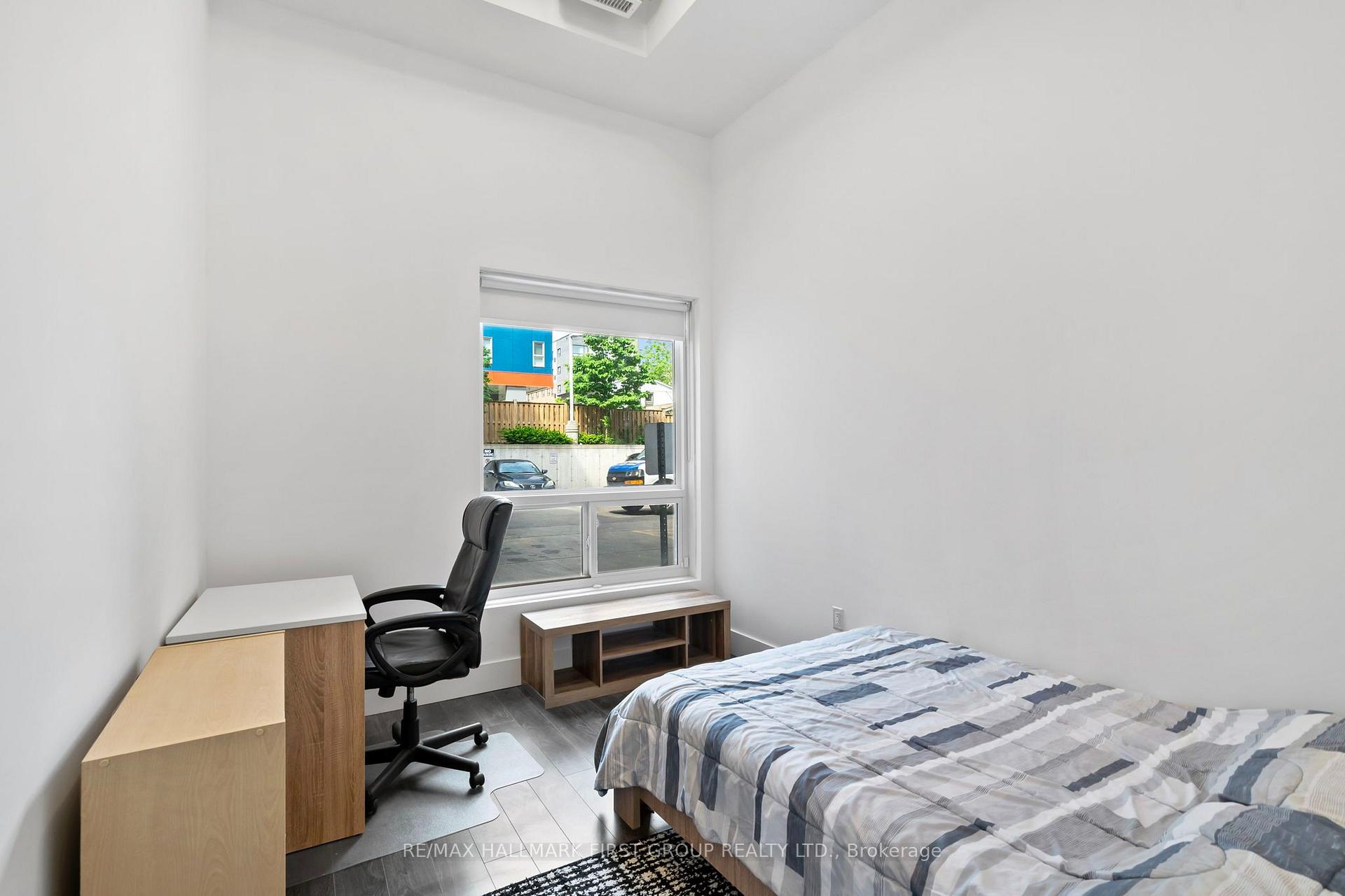 Photo 18 of Unit 5, 253 Albert Street, Waterloo, Beechwood/University — HOMEH