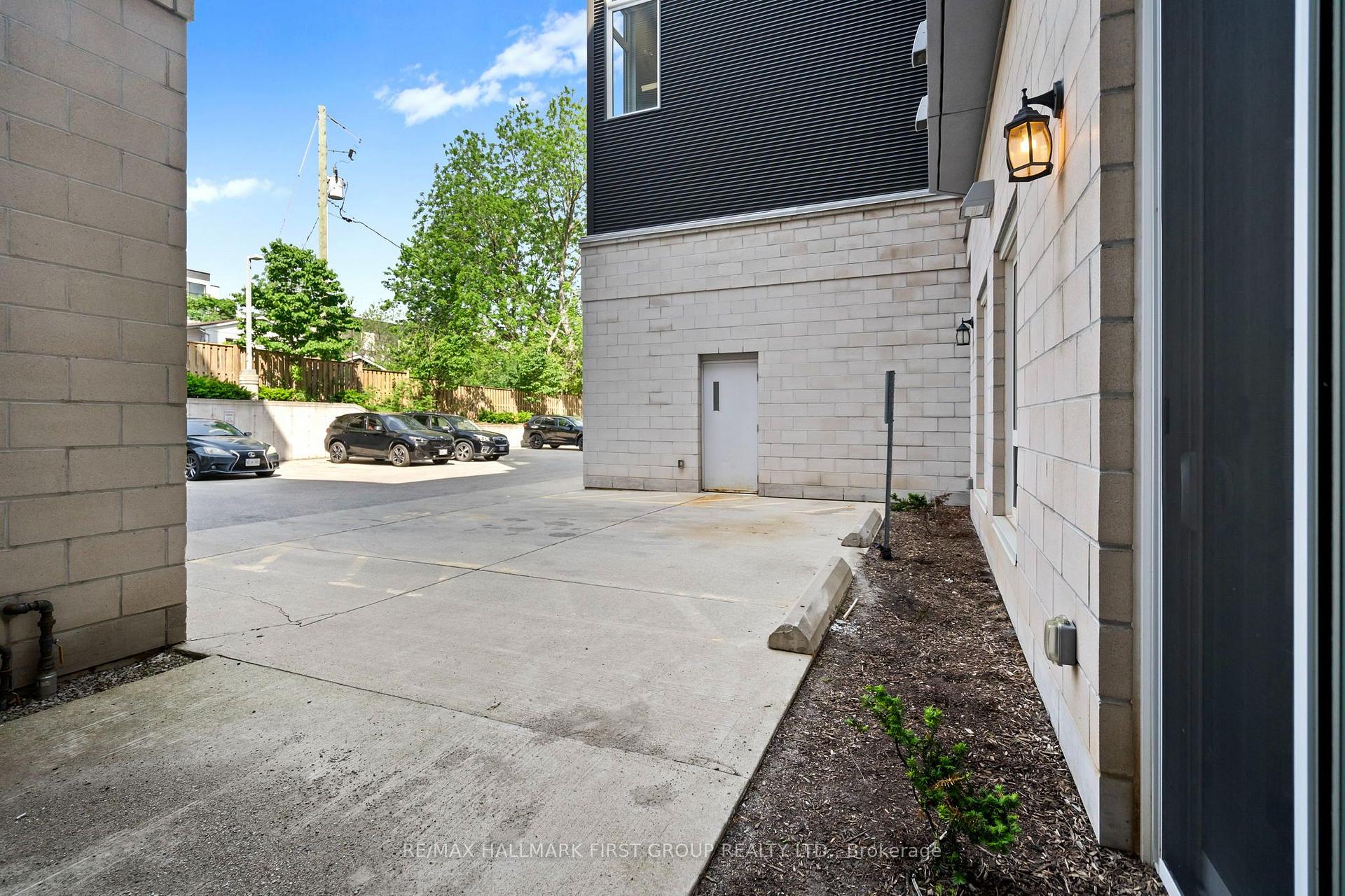 Photo 29 of Unit 5, 253 Albert Street, Waterloo, Beechwood/University — HOMEH