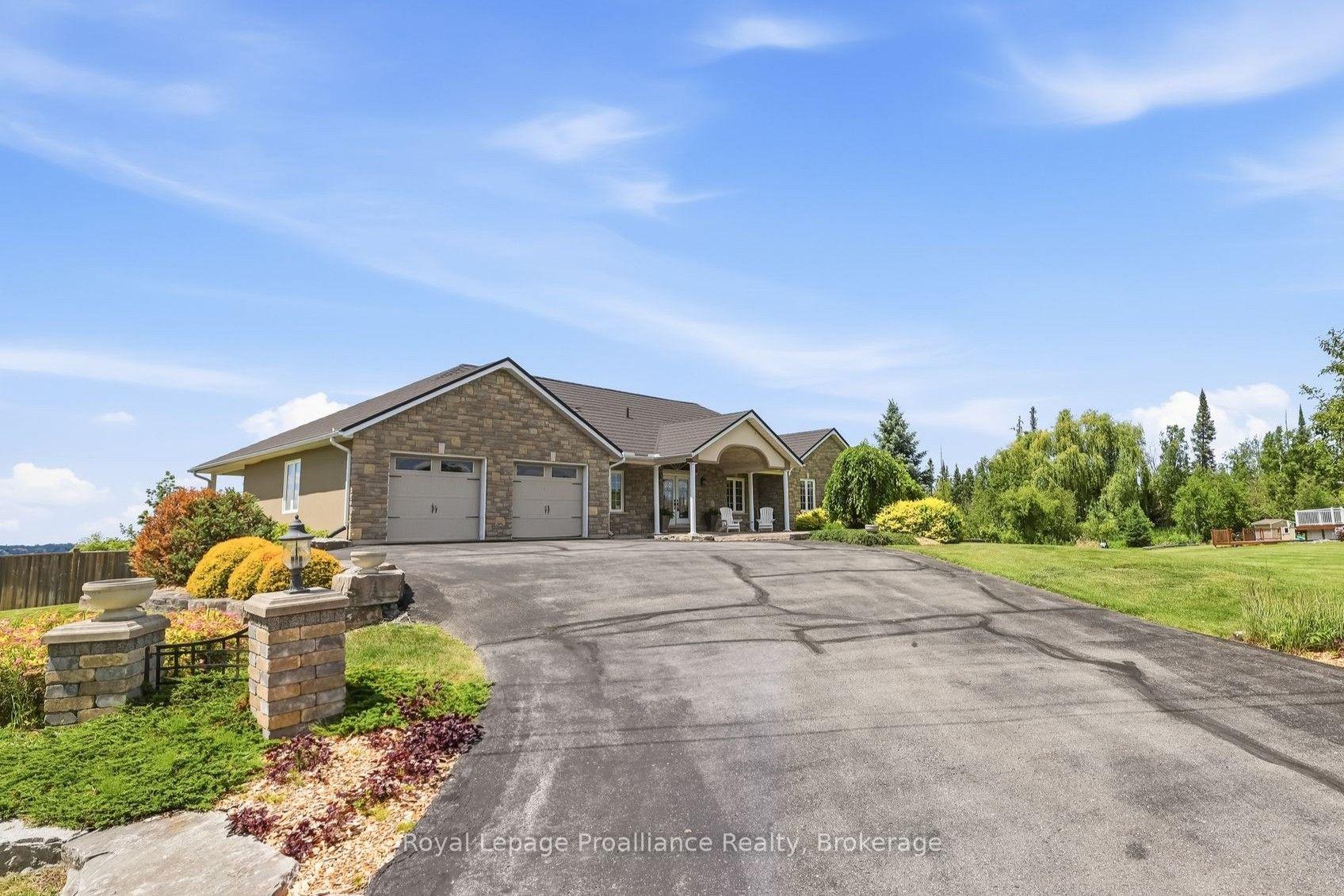 Photo 3 of 1674 Morris Avenue, Selwyn — HOMEH