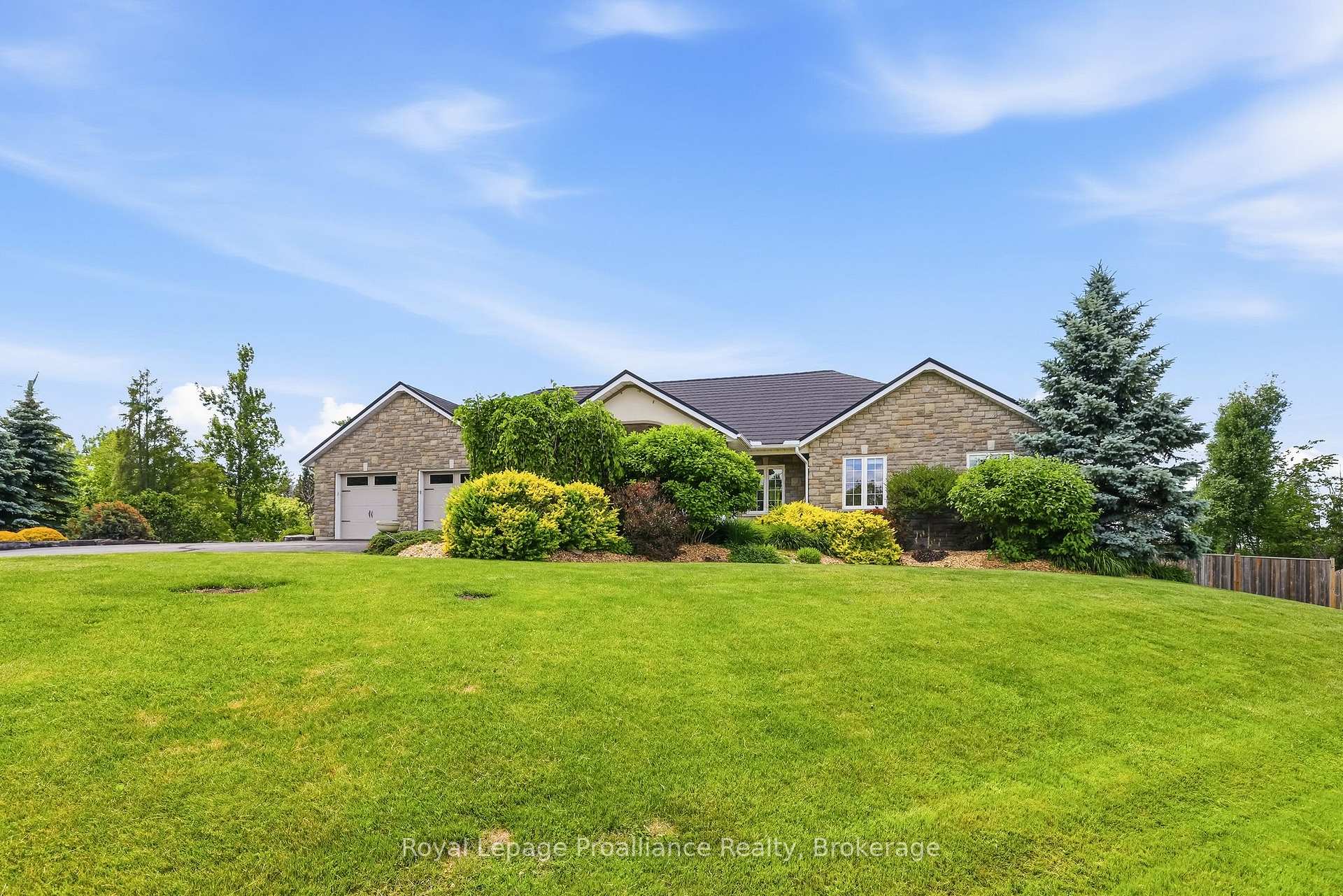 Photo 4 of 1674 Morris Avenue, Selwyn — HOMEH