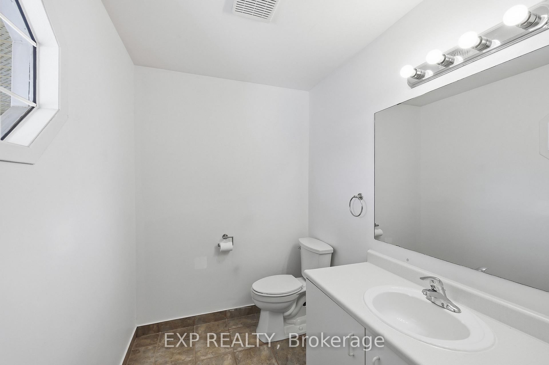 Photo 10 of 793 Littlestone Crescent, Kingston, East Gardiners Rd — HOMEH