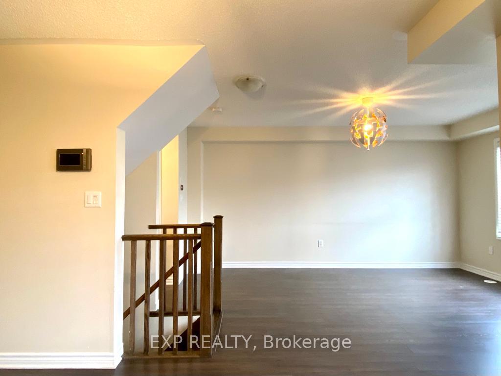 Photo 5 of 1621 Gainer Crescent, Milton, Clarke — HOMEH