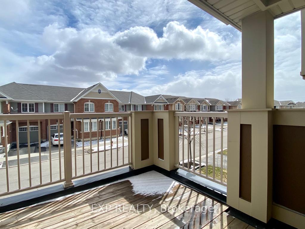 Photo 9 of 1621 Gainer Crescent, Milton, Clarke — HOMEH