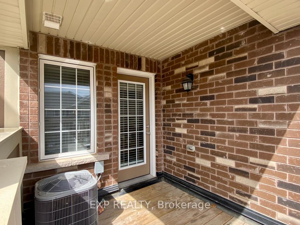 Photo 10 of 1621 Gainer Crescent, Milton, Clarke — HOMEH