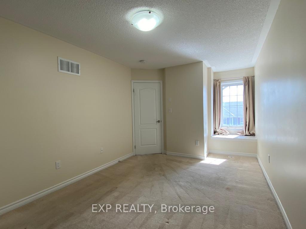 Photo 15 of 1621 Gainer Crescent, Milton, Clarke — HOMEH