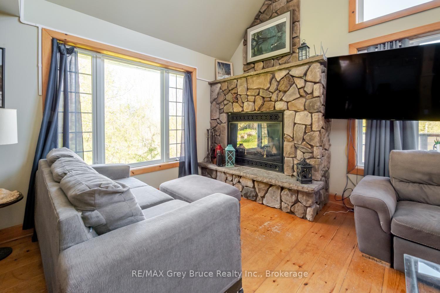 Photo 12 of 501192 Grey 1 Road, Georgian Bluffs — HOMEH