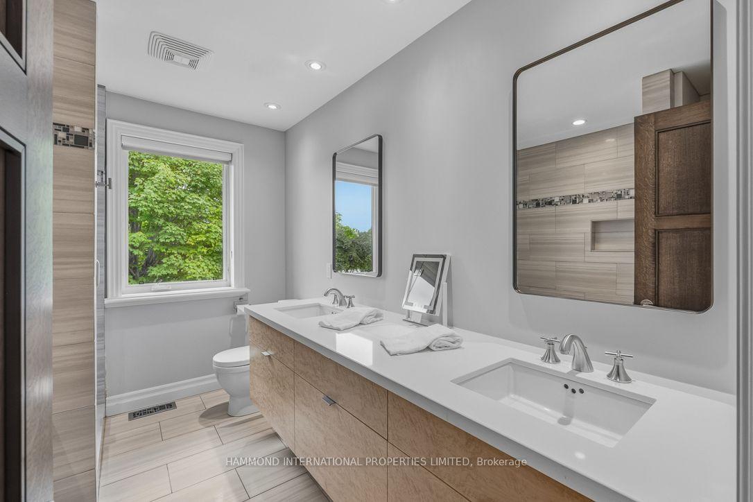 Photo 17 of 19 Fairway Heights Crescent, Markham, Bayview Fairway-Bayview Country Club Estates — HOMEH