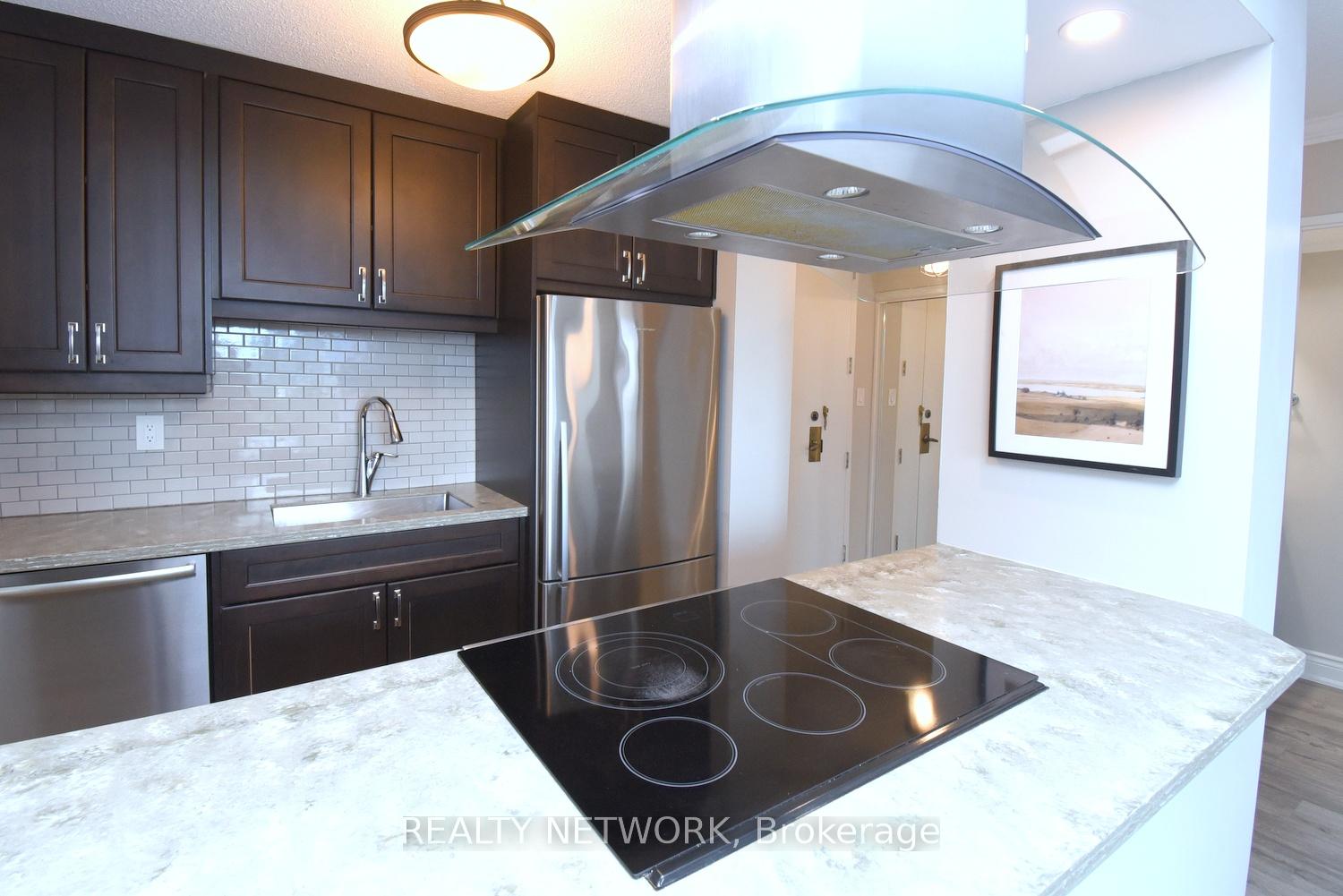Photo 12 of Unit 702, 222 Jackson Street W, Hamilton, Durand — HOMEH
