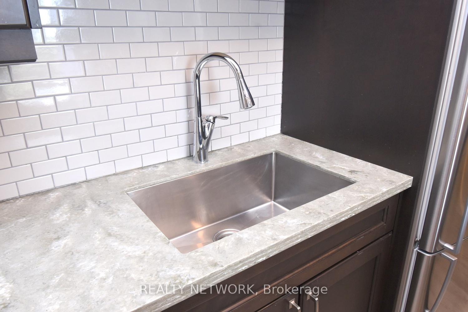 Photo 13 of Unit 702, 222 Jackson Street W, Hamilton, Durand — HOMEH