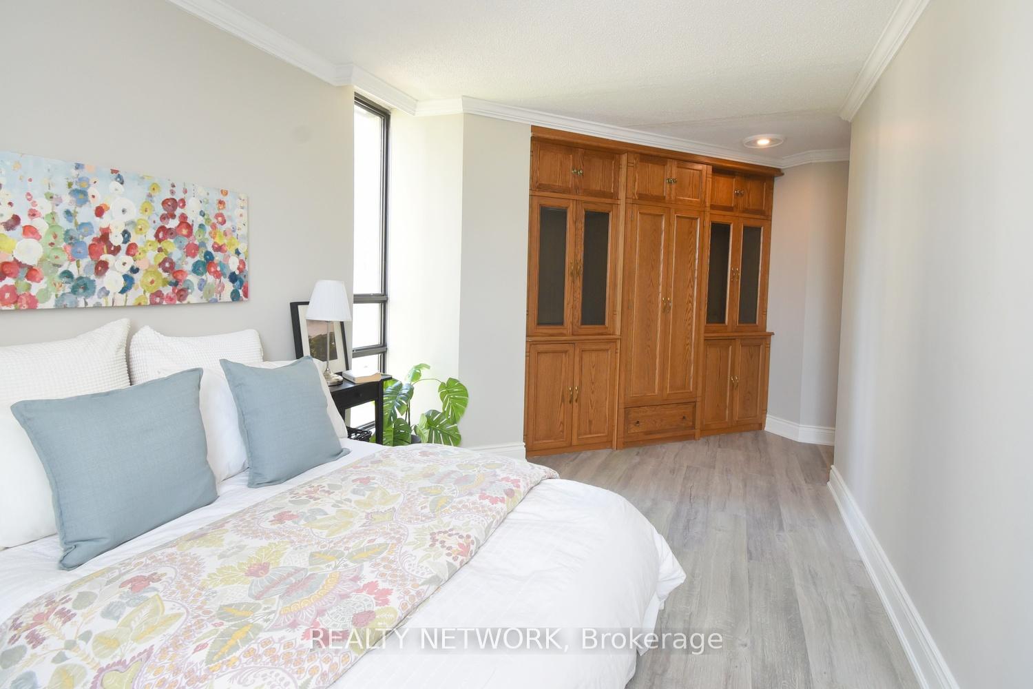 Photo 17 of Unit 702, 222 Jackson Street W, Hamilton, Durand — HOMEH
