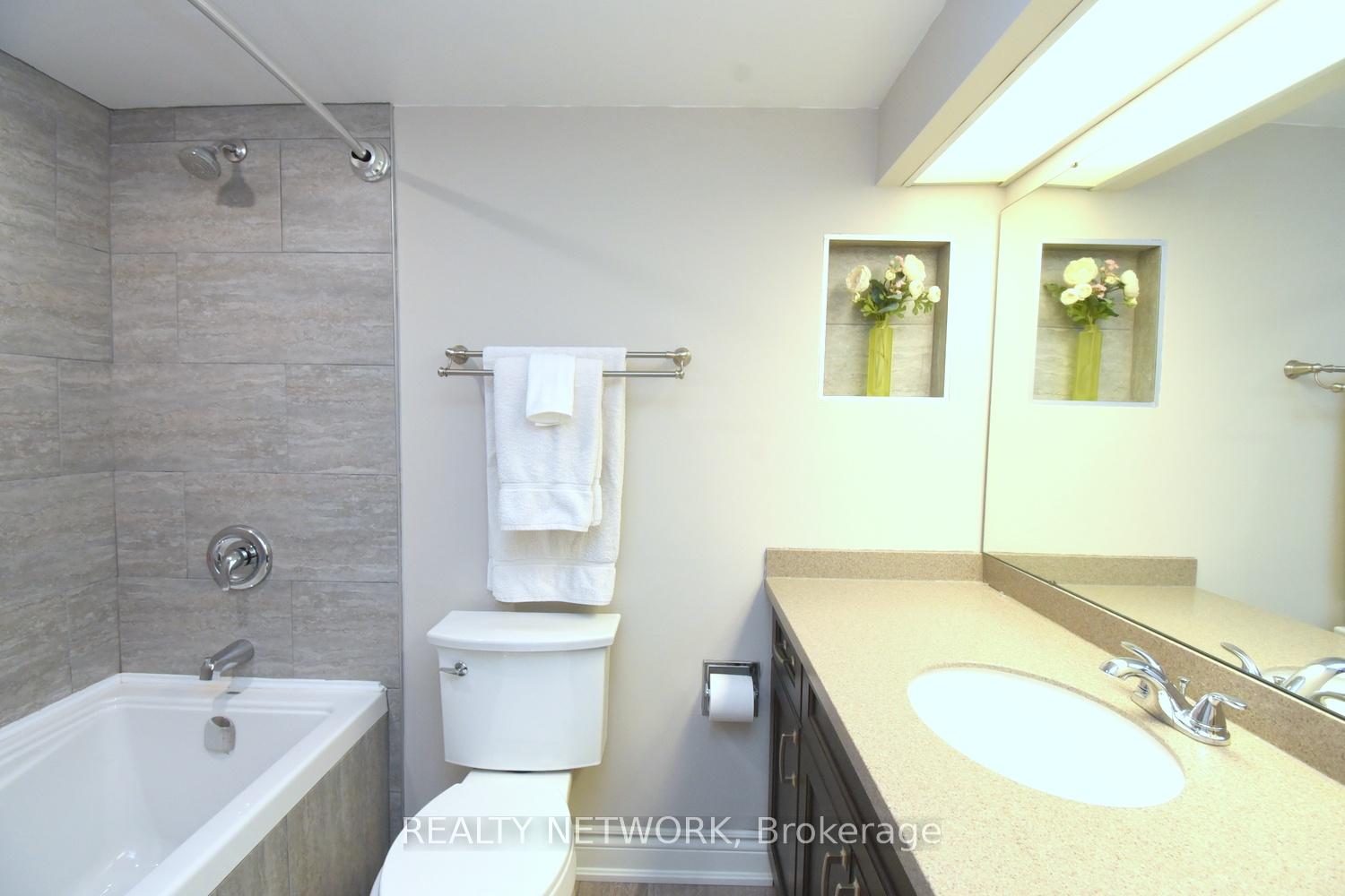 Photo 20 of Unit 702, 222 Jackson Street W, Hamilton, Durand — HOMEH