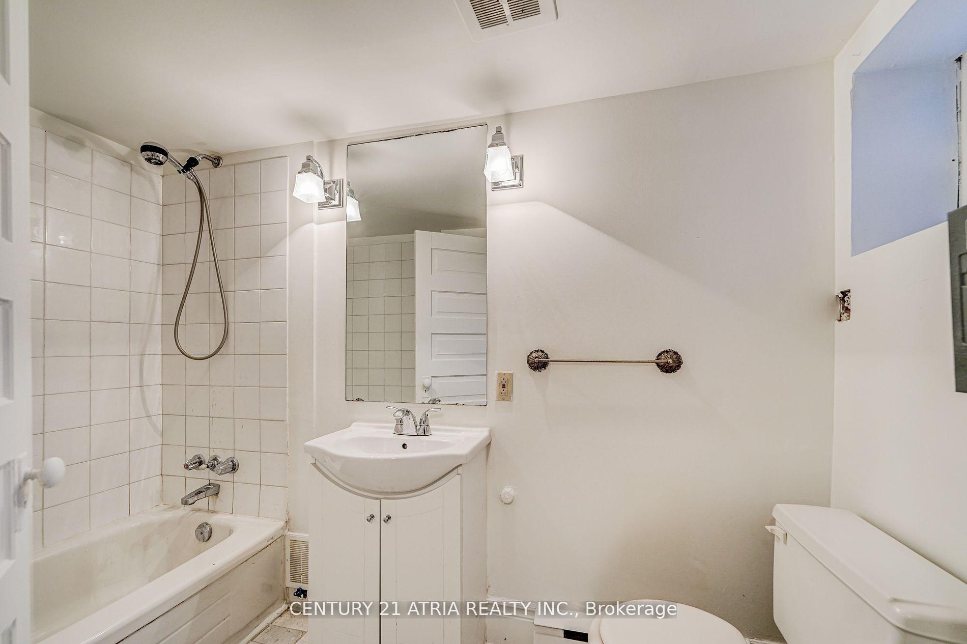 Photo 13 of 397 Parkside Drive, Toronto, High Park-Swansea — HOMEH