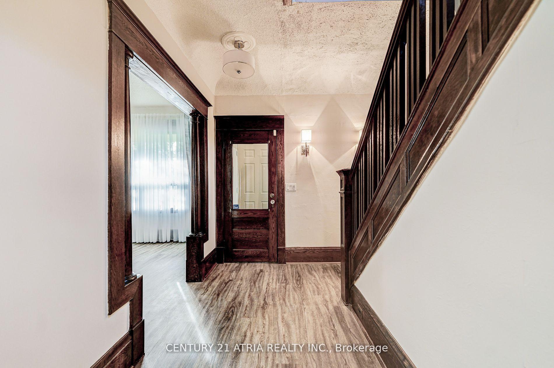 Photo 18 of 397 Parkside Drive, Toronto, High Park-Swansea — HOMEH