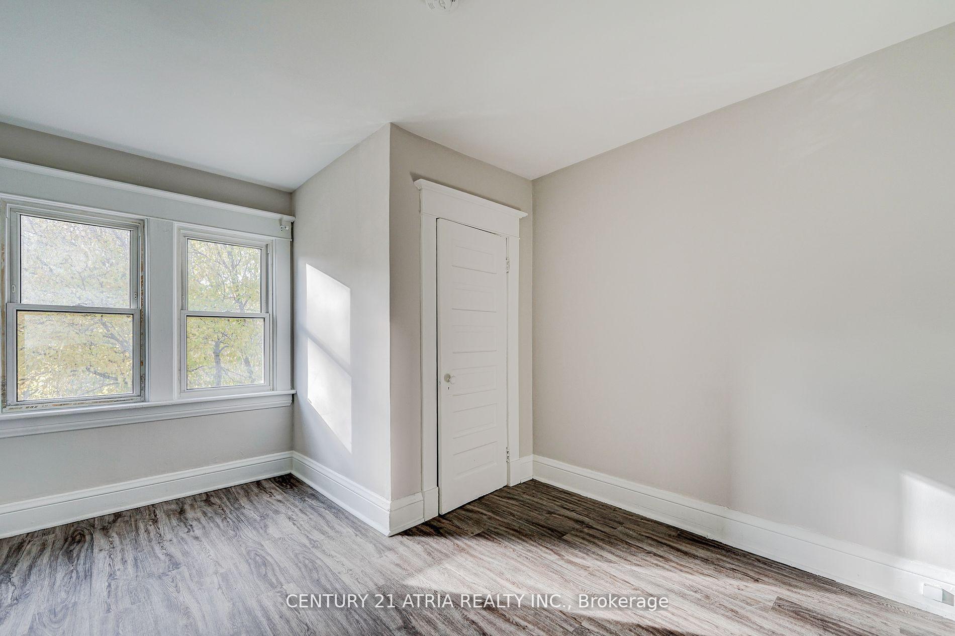 Photo 19 of 397 Parkside Drive, Toronto, High Park-Swansea — HOMEH