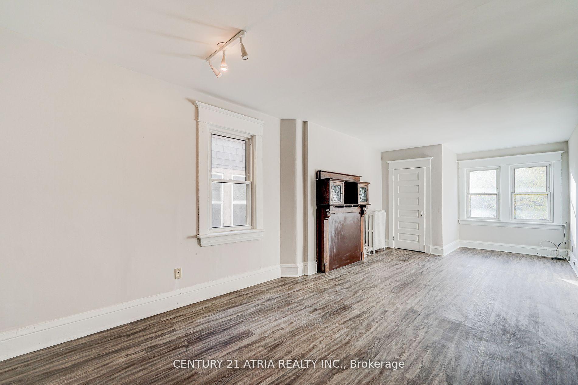 Photo 23 of 397 Parkside Drive, Toronto, High Park-Swansea — HOMEH