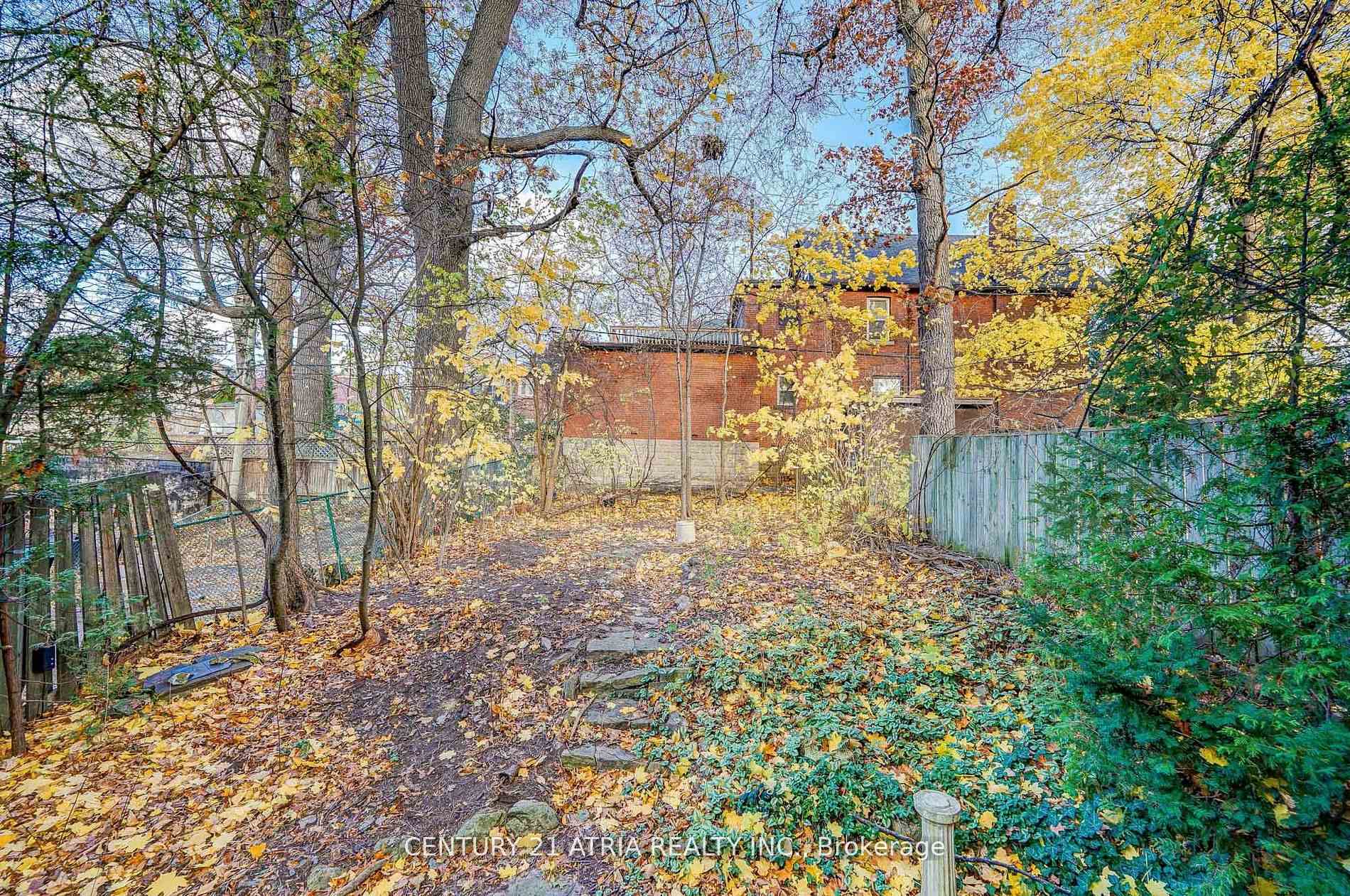 Photo 33 of 397 Parkside Drive, Toronto, High Park-Swansea — HOMEH
