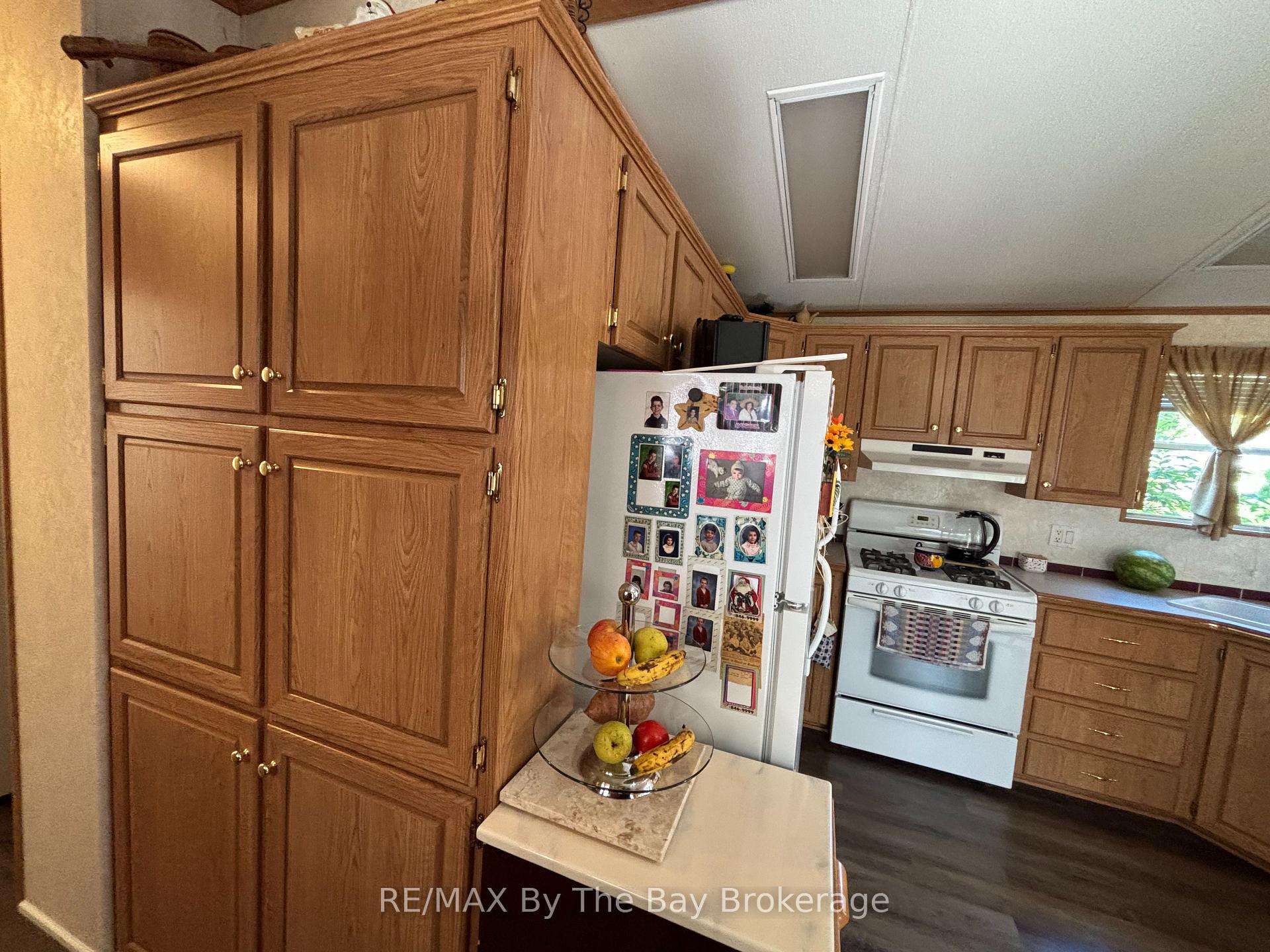 Photo 15 of Unit 92, 85 Theme Park Drive, Wasaga Beach — HOMEH