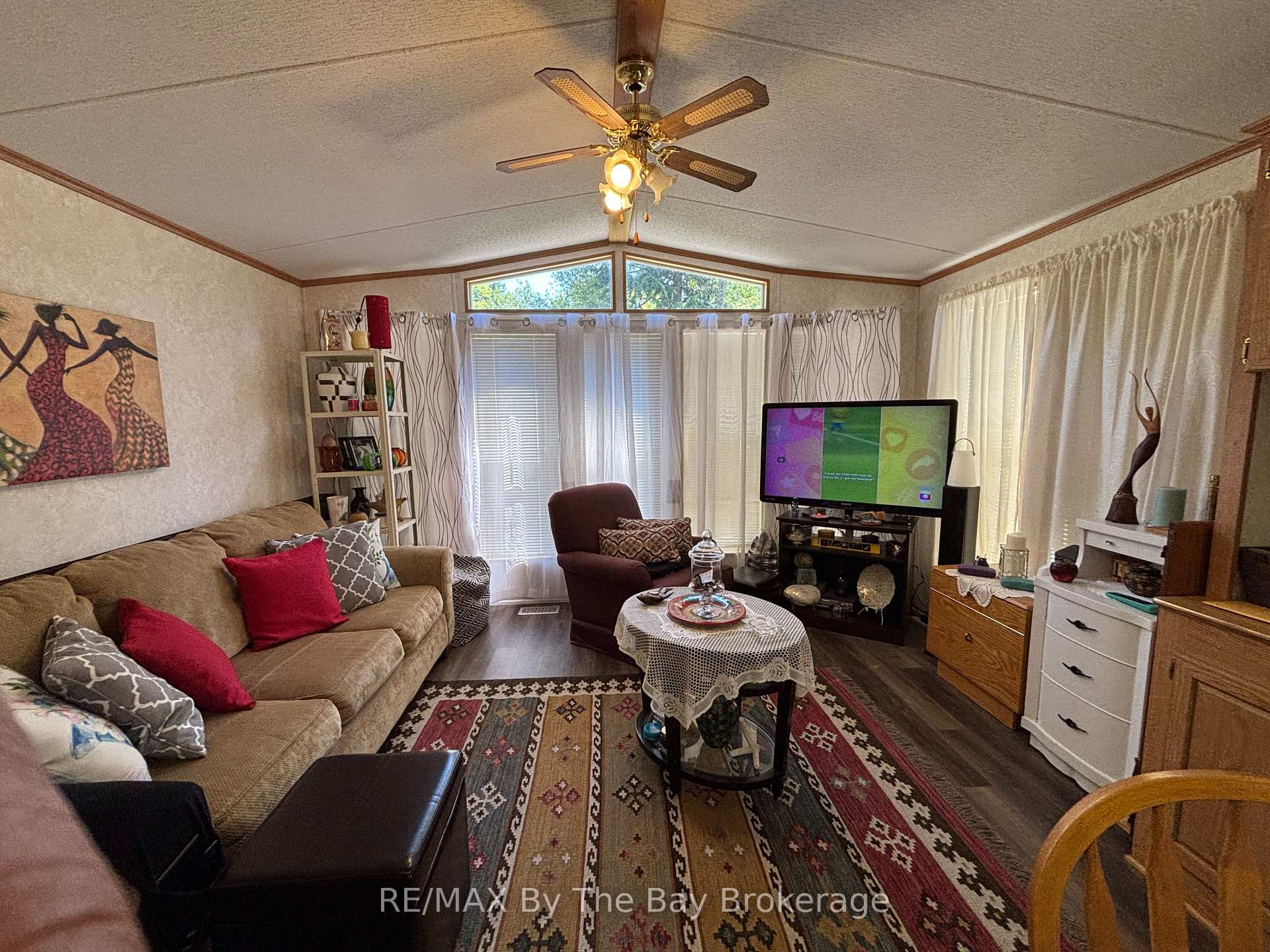 Photo 18 of Unit 92, 85 Theme Park Drive, Wasaga Beach — HOMEH