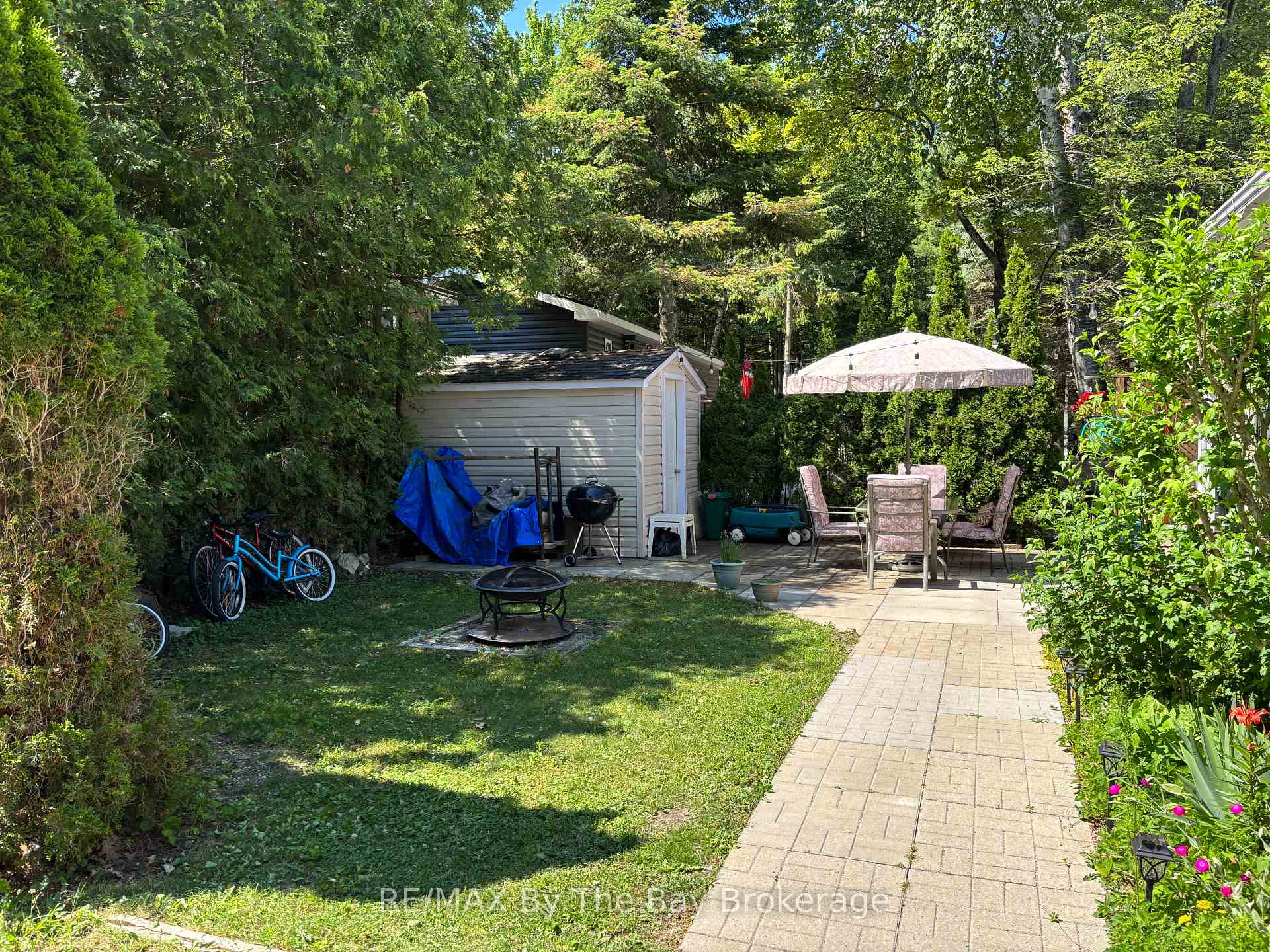 Photo 49 of Unit 92, 85 Theme Park Drive, Wasaga Beach — HOMEH