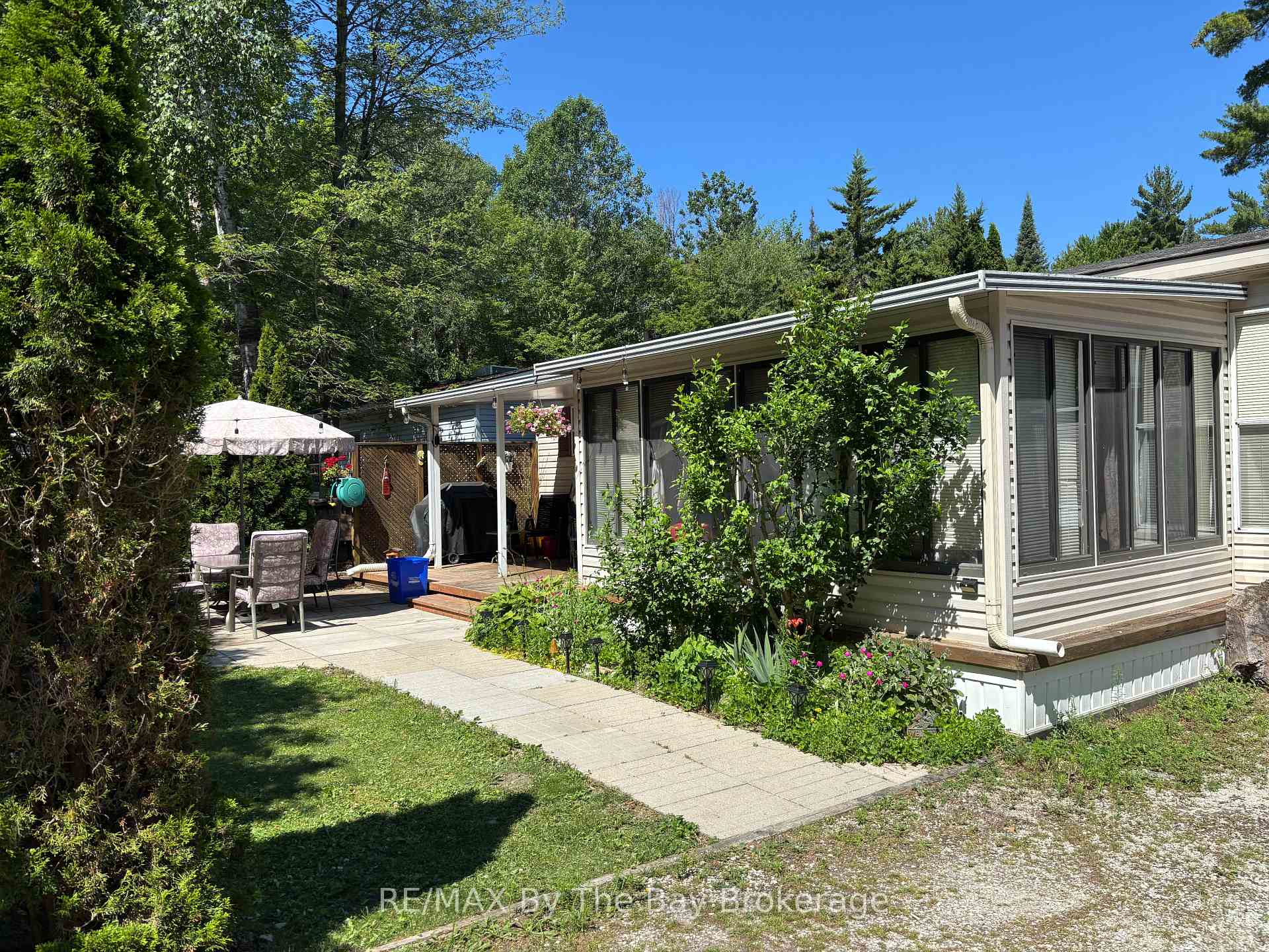 Photo 66 of Unit 92, 85 Theme Park Drive, Wasaga Beach — HOMEH