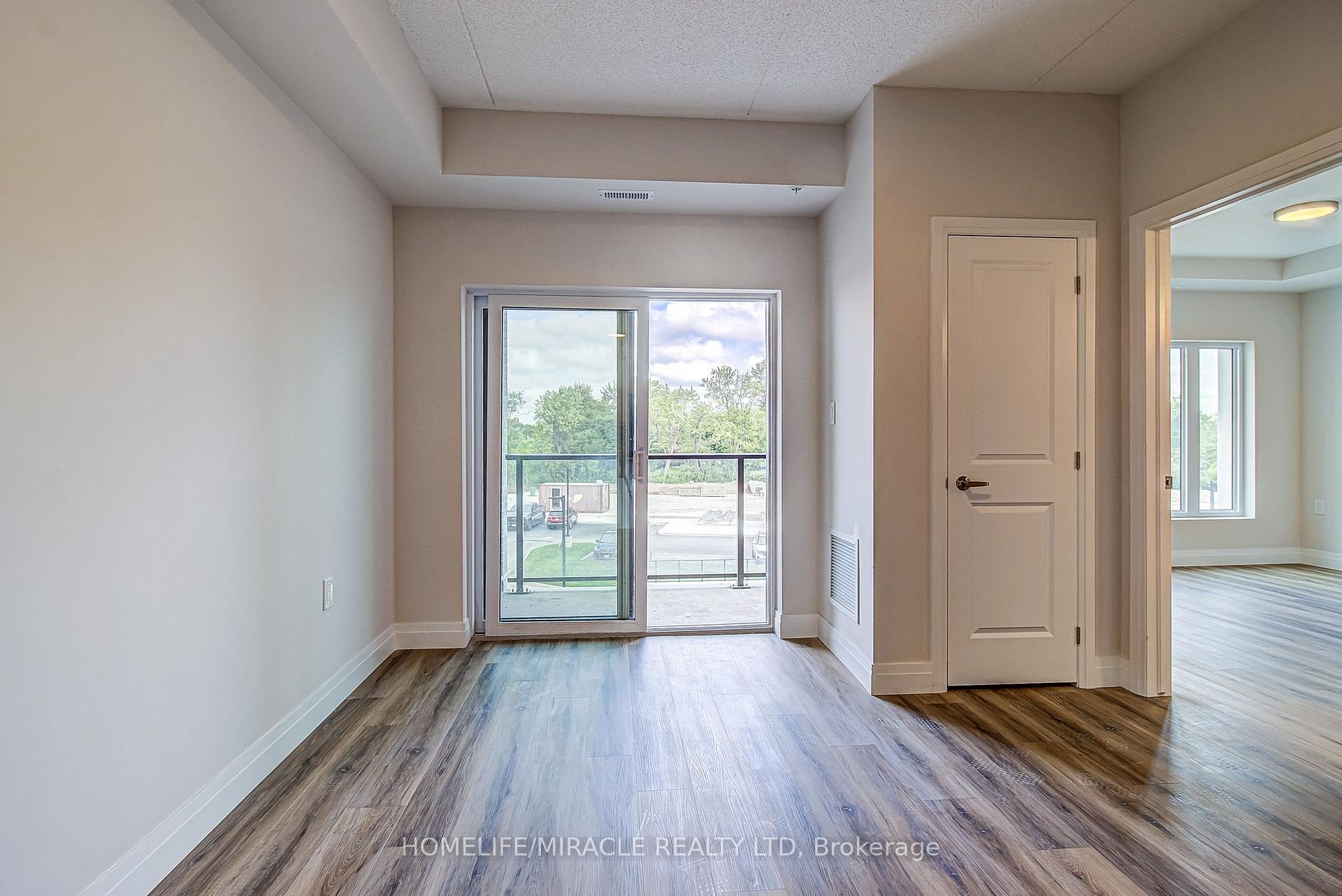Photo 10 of Unit 303, 6415 Regional Road, Milton, Coates — HOMEH
