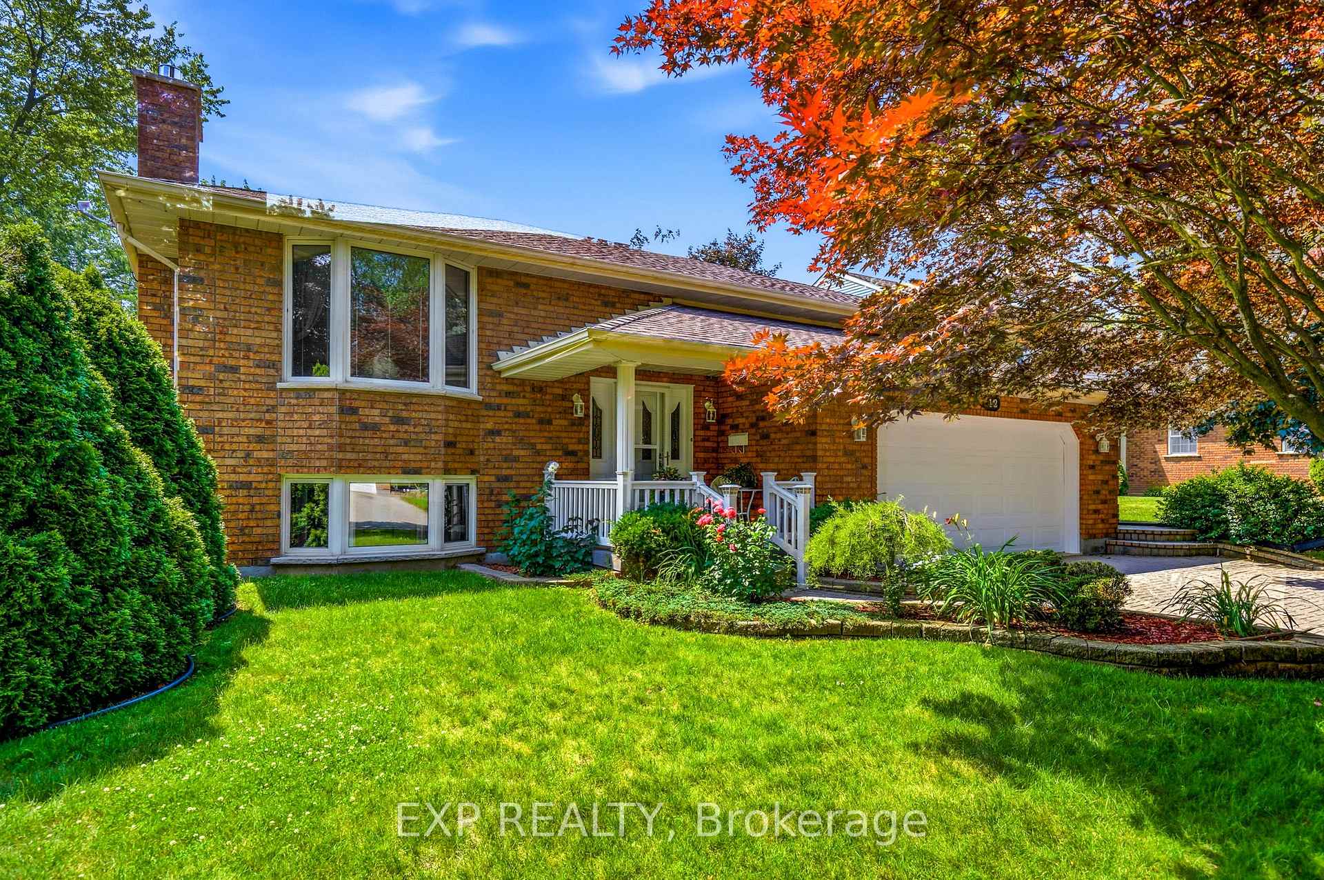 Photo 2 of 12 Fern Gate, Pelham, Fonthill — HOMEH