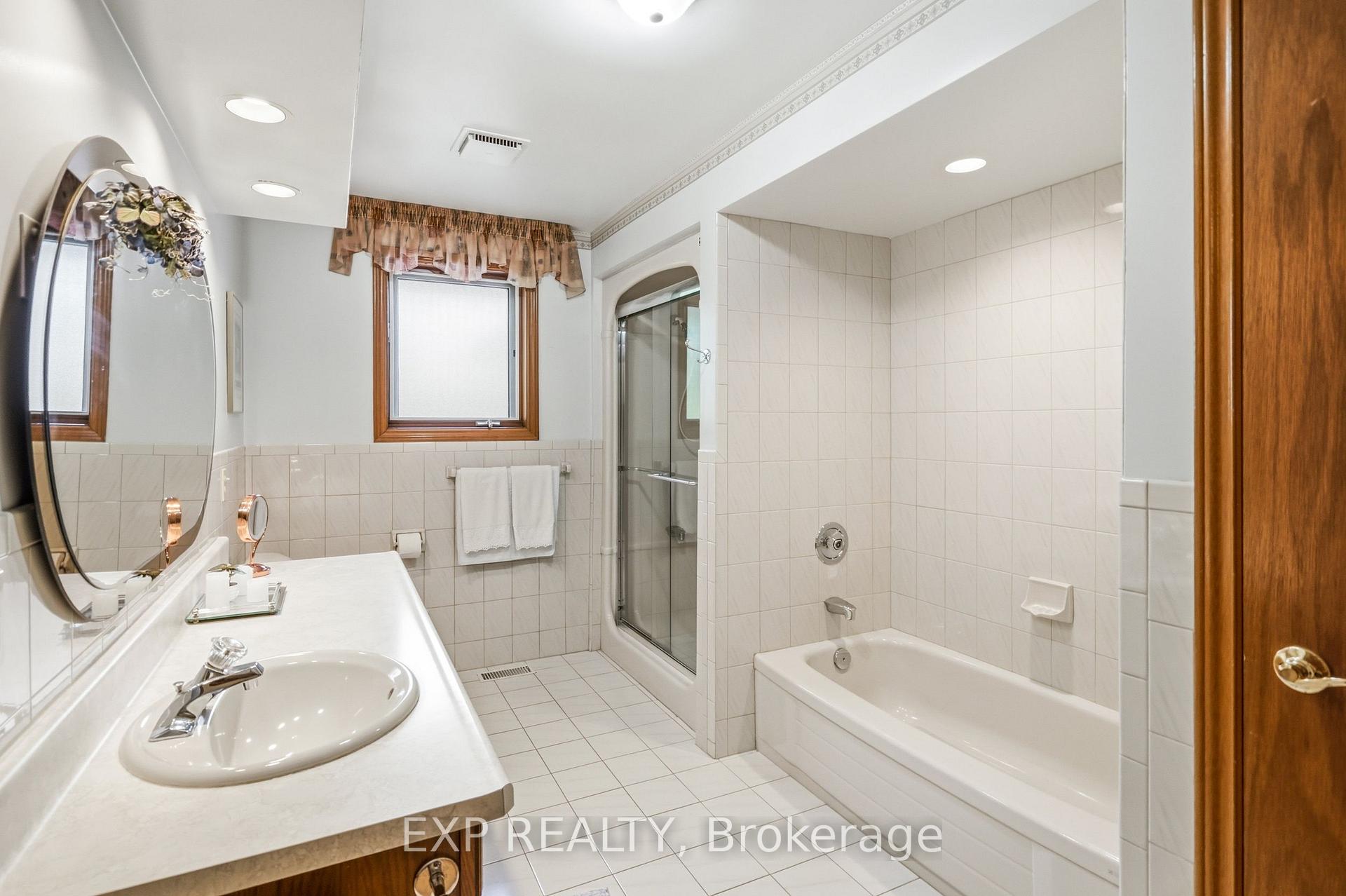 Photo 16 of 12 Fern Gate, Pelham, Fonthill — HOMEH