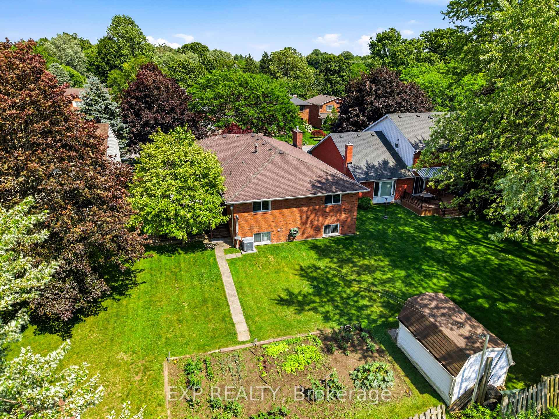 Photo 31 of 12 Fern Gate, Pelham, Fonthill — HOMEH