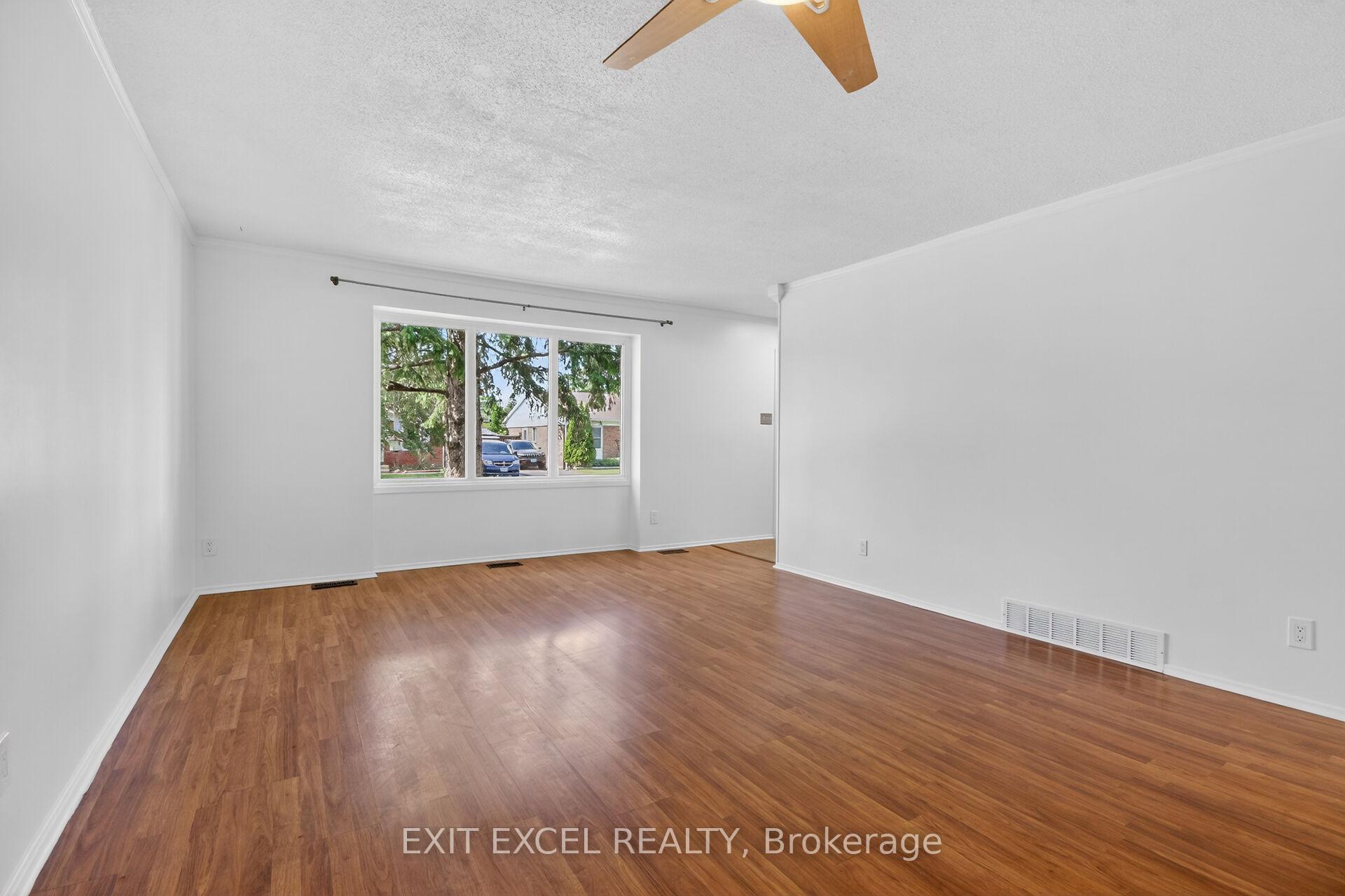Photo 8 of 283 McElroy Drive, Ottawa, Kanata - Glencairn/Hazeldean — HOMEH