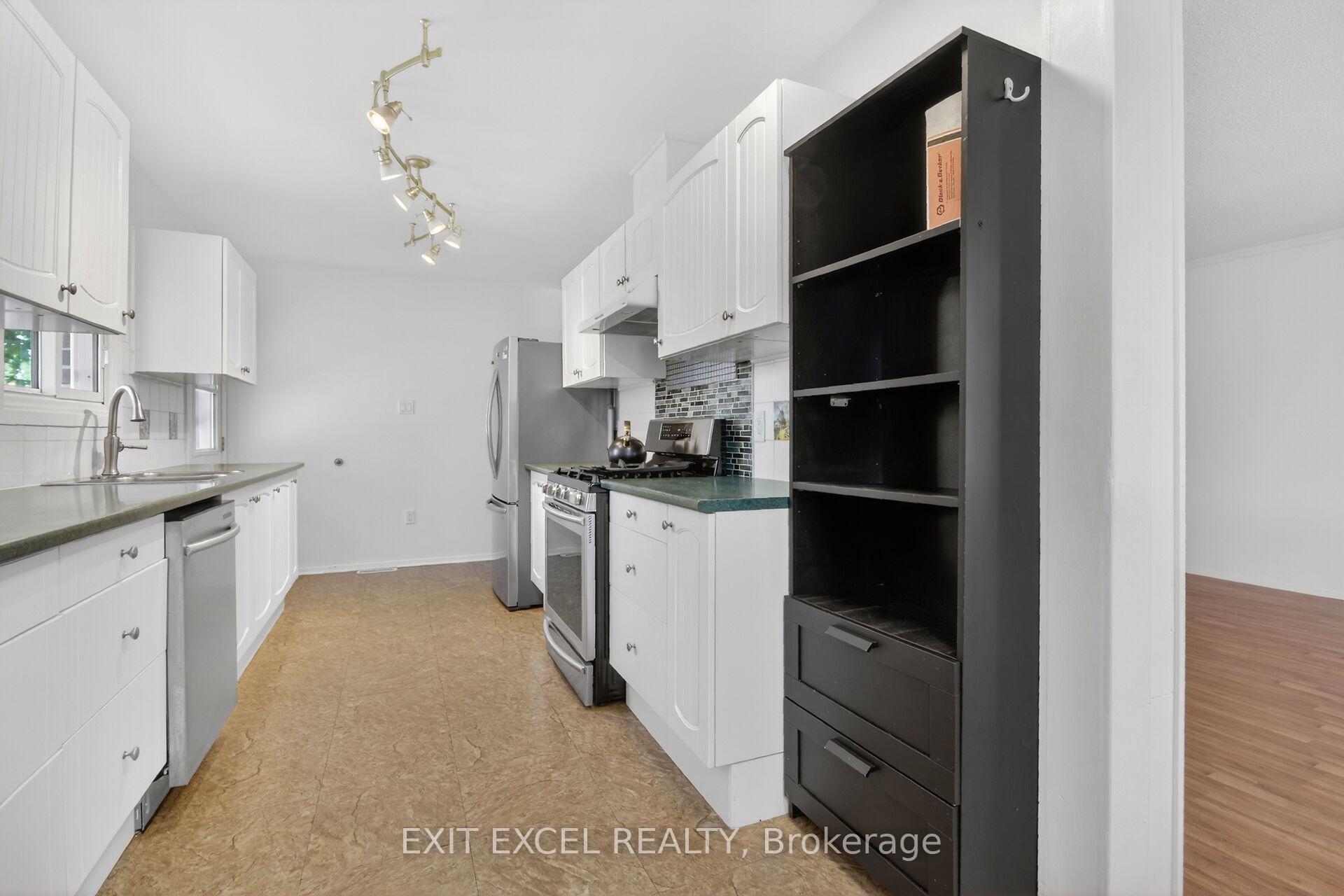 Photo 13 of 283 McElroy Drive, Ottawa, Kanata - Glencairn/Hazeldean — HOMEH