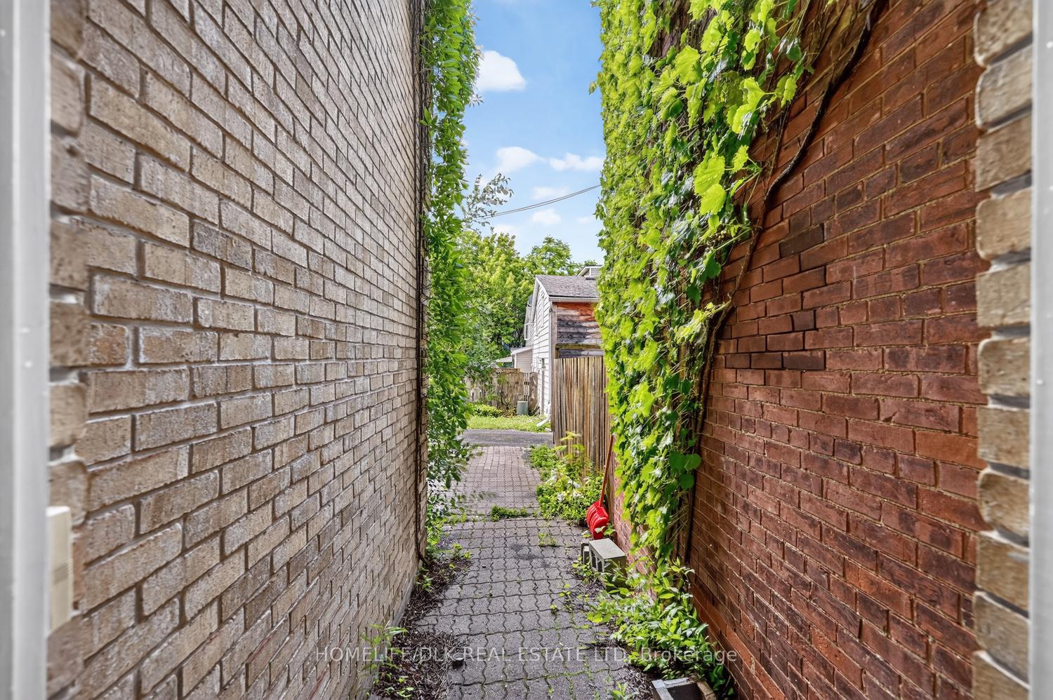 Photo 8 of 98 William Street, Kingston, Central City East — HOMEH
