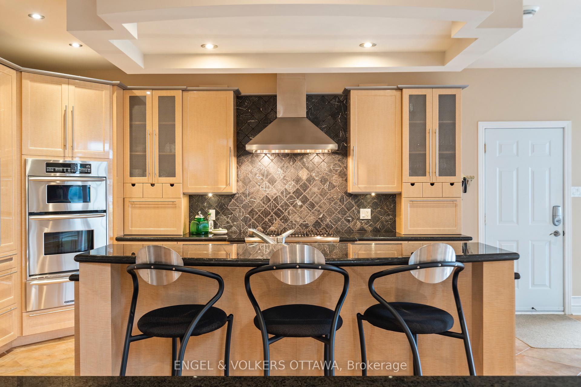 Photo 11 of 1759 Regional 174 Road, Ottawa, Camelot — HOMEH