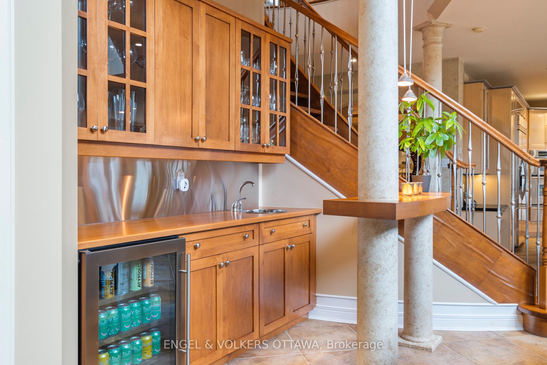 Photo 19 of 1759 Regional 174 Road, Ottawa, Camelot — HOMEH