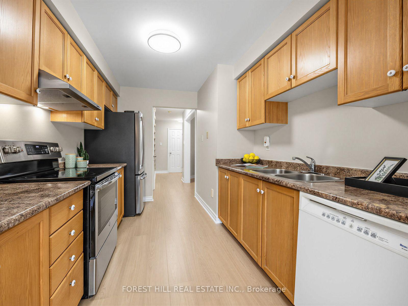 Photo 22 of 41 Prairie Rose Circle, Brampton, Sandringham-Wellington — HOMEH