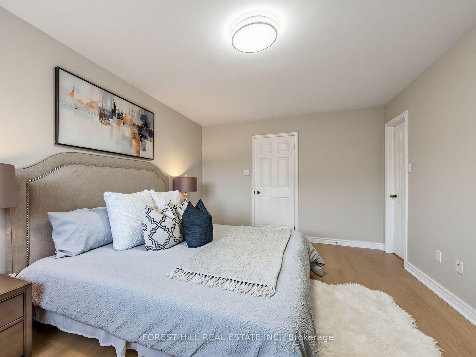 Photo 26 of 41 Prairie Rose Circle, Brampton, Sandringham-Wellington — HOMEH
