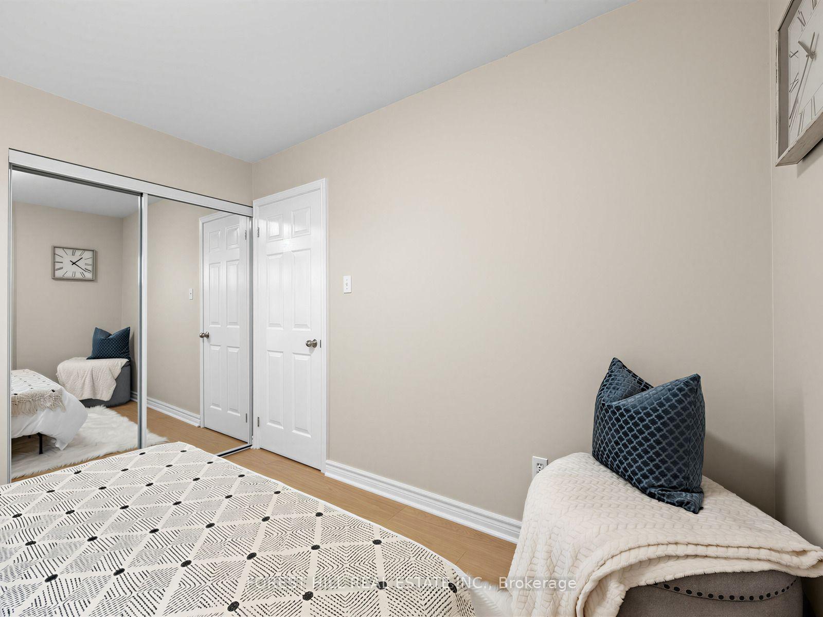 Photo 34 of 41 Prairie Rose Circle, Brampton, Sandringham-Wellington — HOMEH