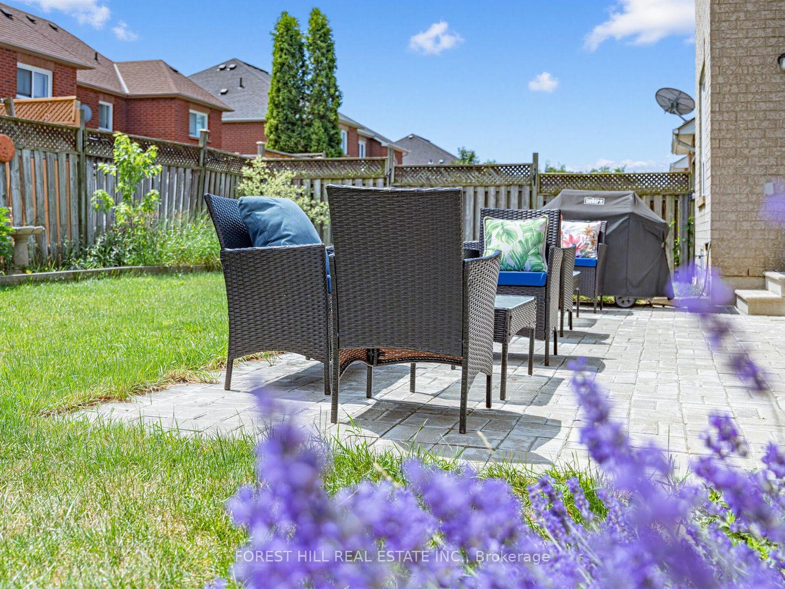 Photo 43 of 41 Prairie Rose Circle, Brampton, Sandringham-Wellington — HOMEH